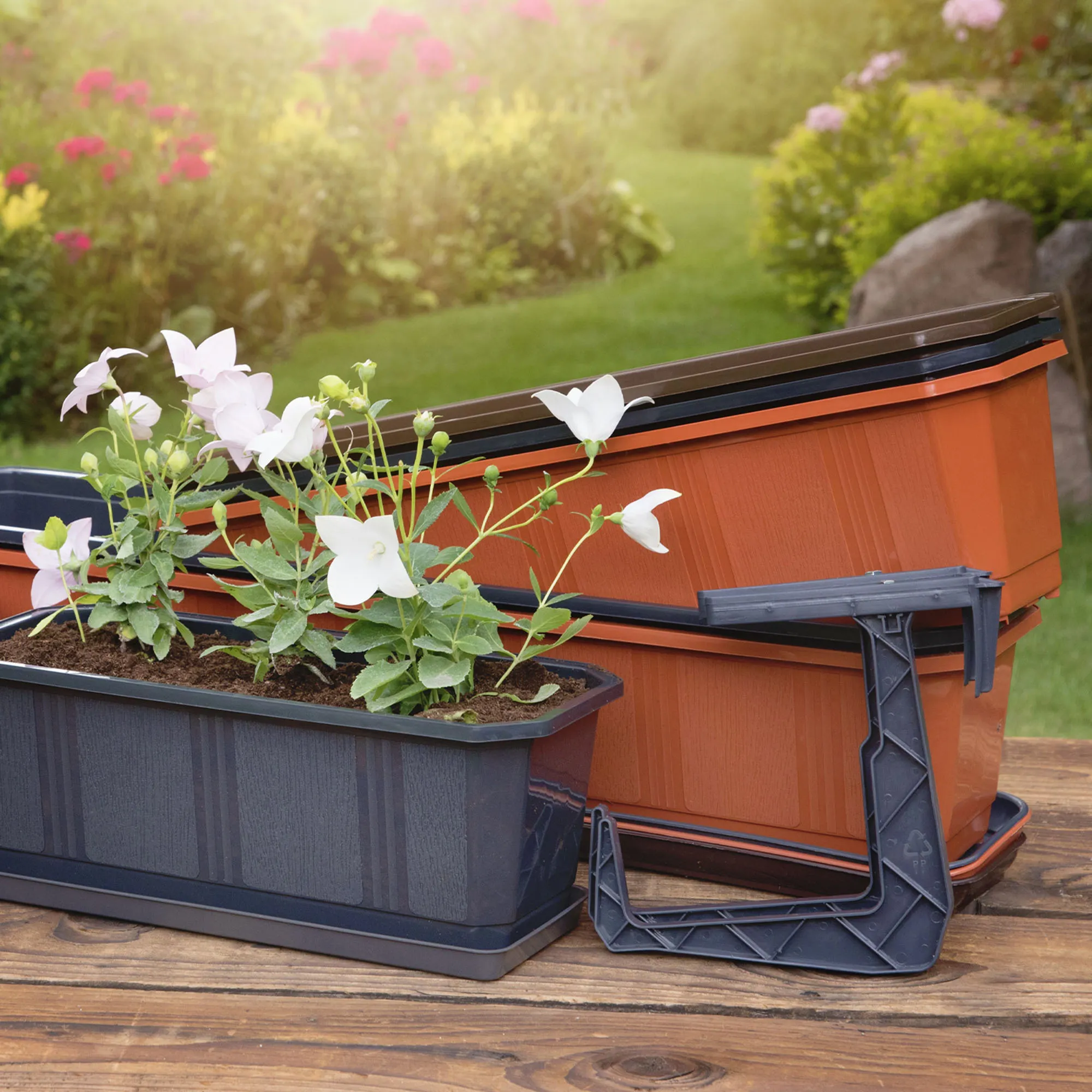 Balkoninis vazonas su rankenėlėmis grafito spalvos Oste 40 cm