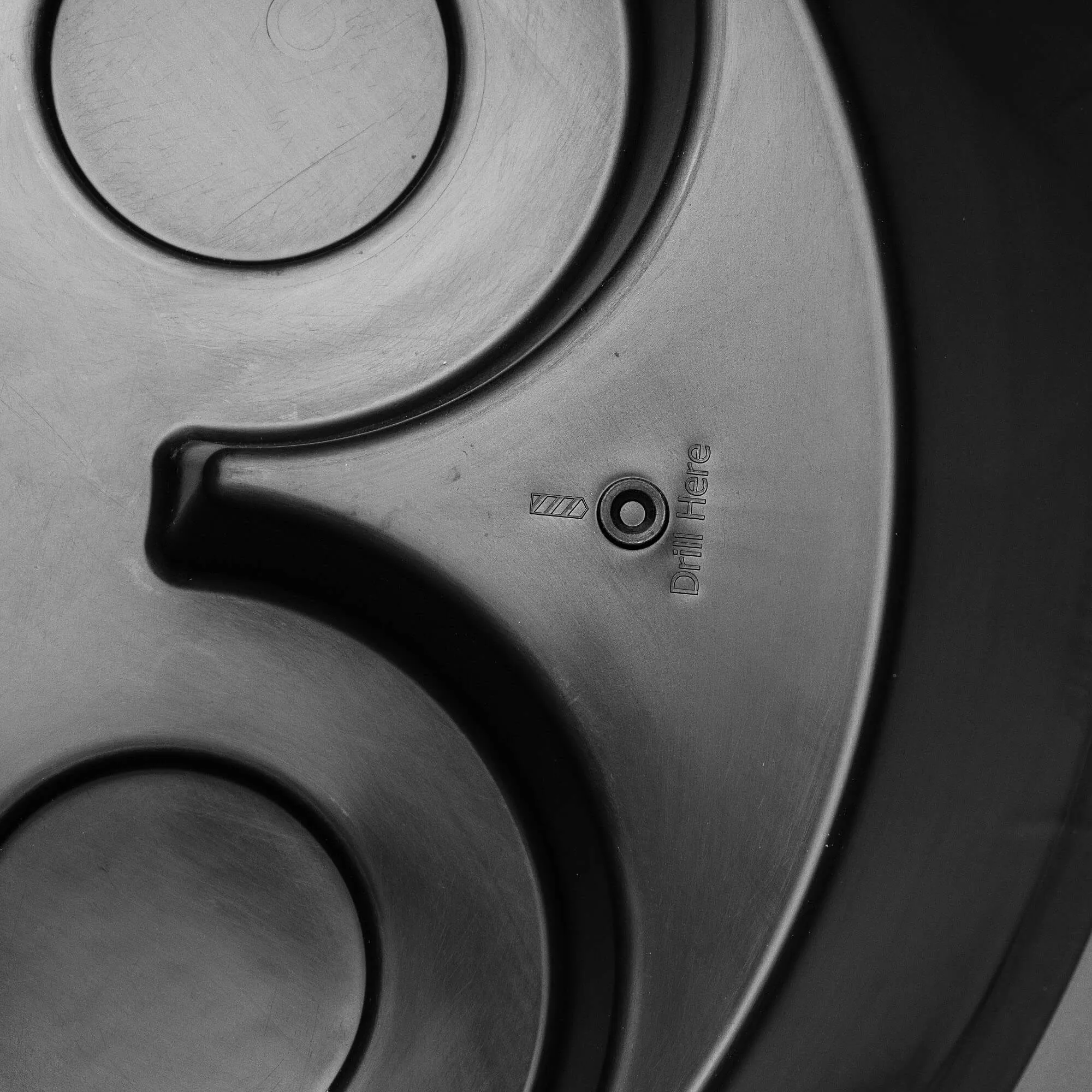 „Reveret“ 240 l lietaus vandens bakas su prijungimo komplektu, lygus, juodas