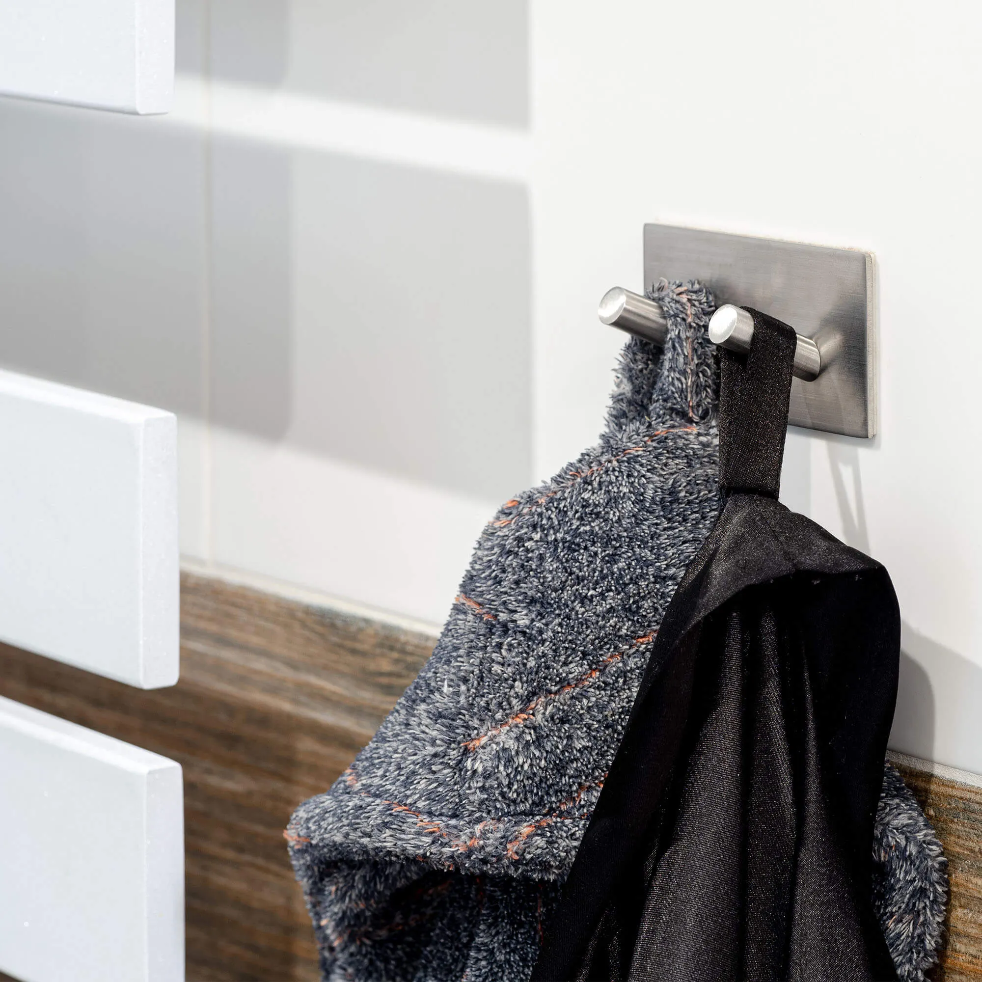 Starno kvadratinis lipnus vonios pakabukas, sidabrinis