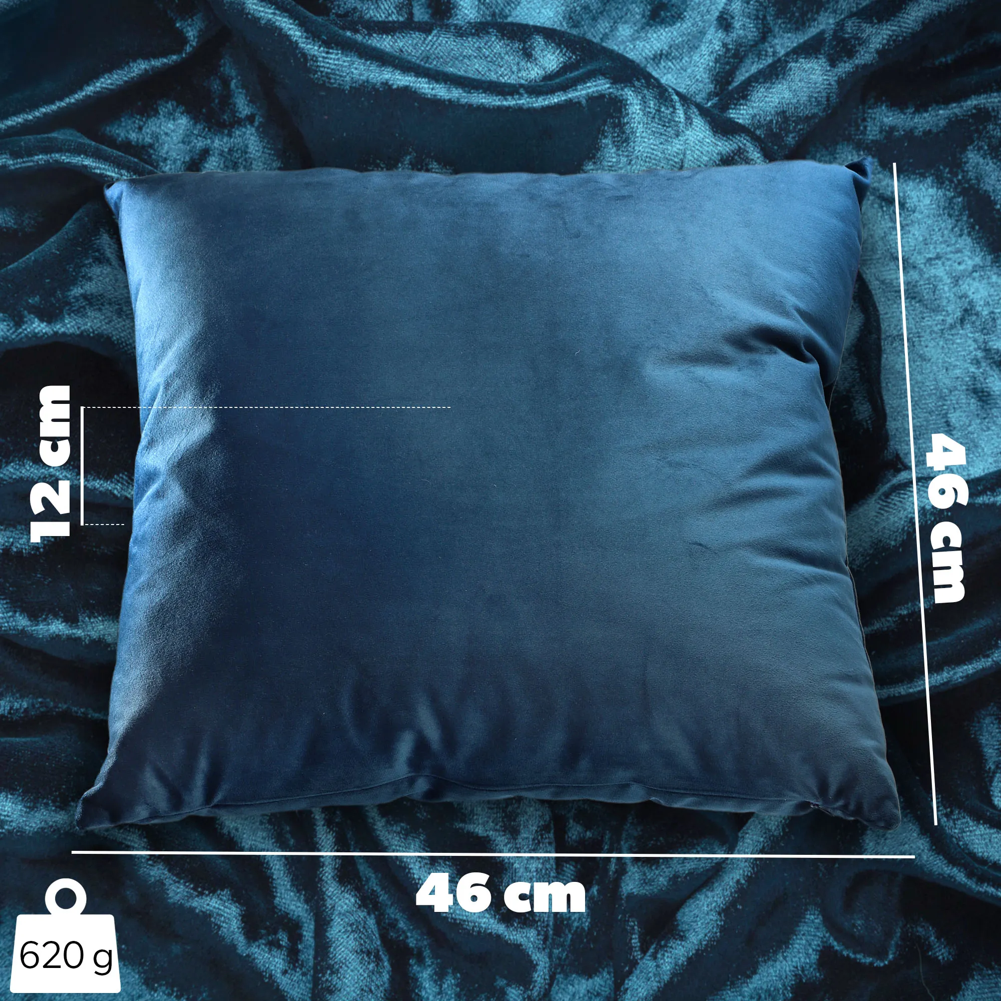 Dekoratyvinė aksominė pagalvėlė 46 x 46 cm, tamsiai mėlyna