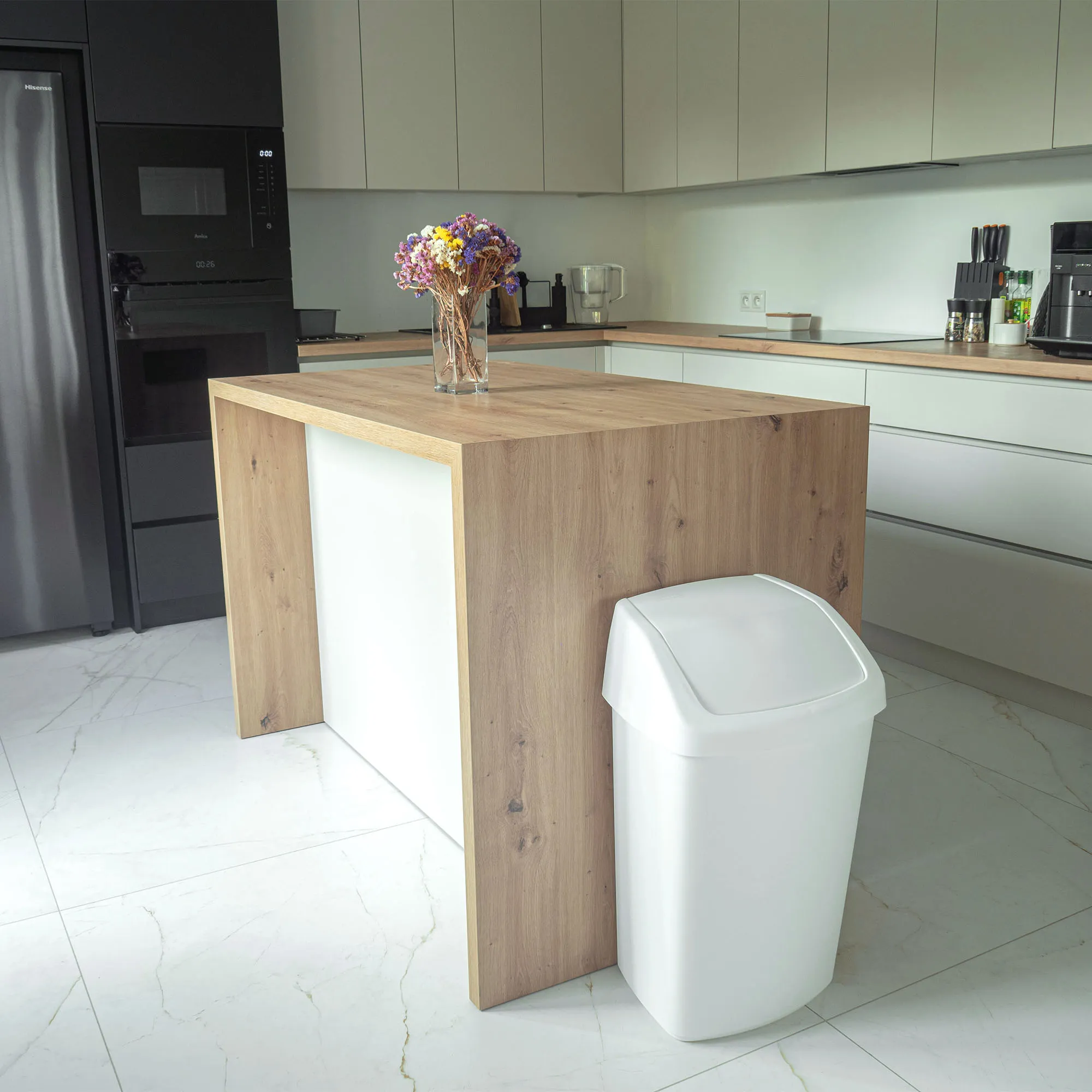 Curver šiukšliadėžė su atlenkiamu viršumi, balta, 10 l