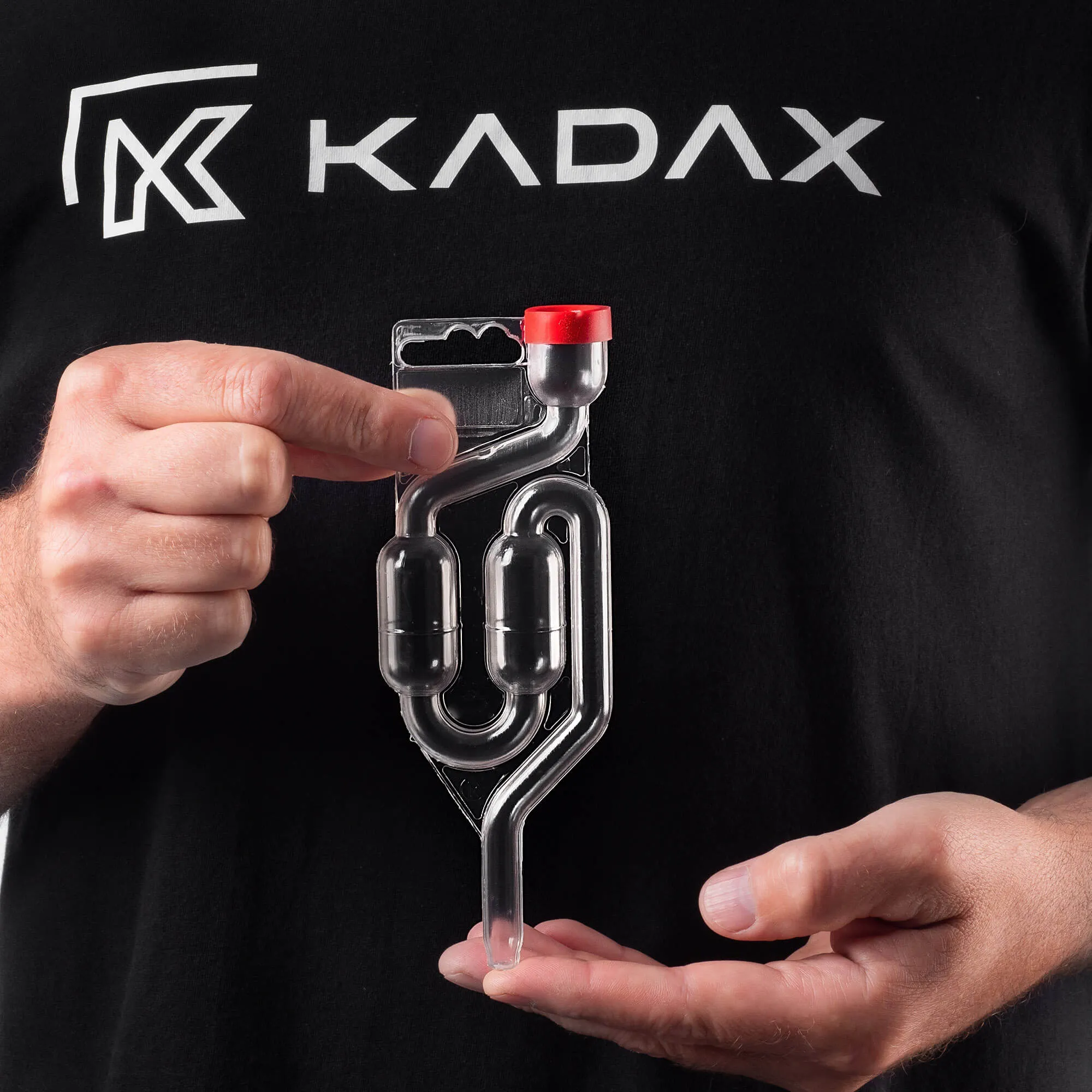 Pienza fermentacijos užraktas su apsauginiu dangteliu