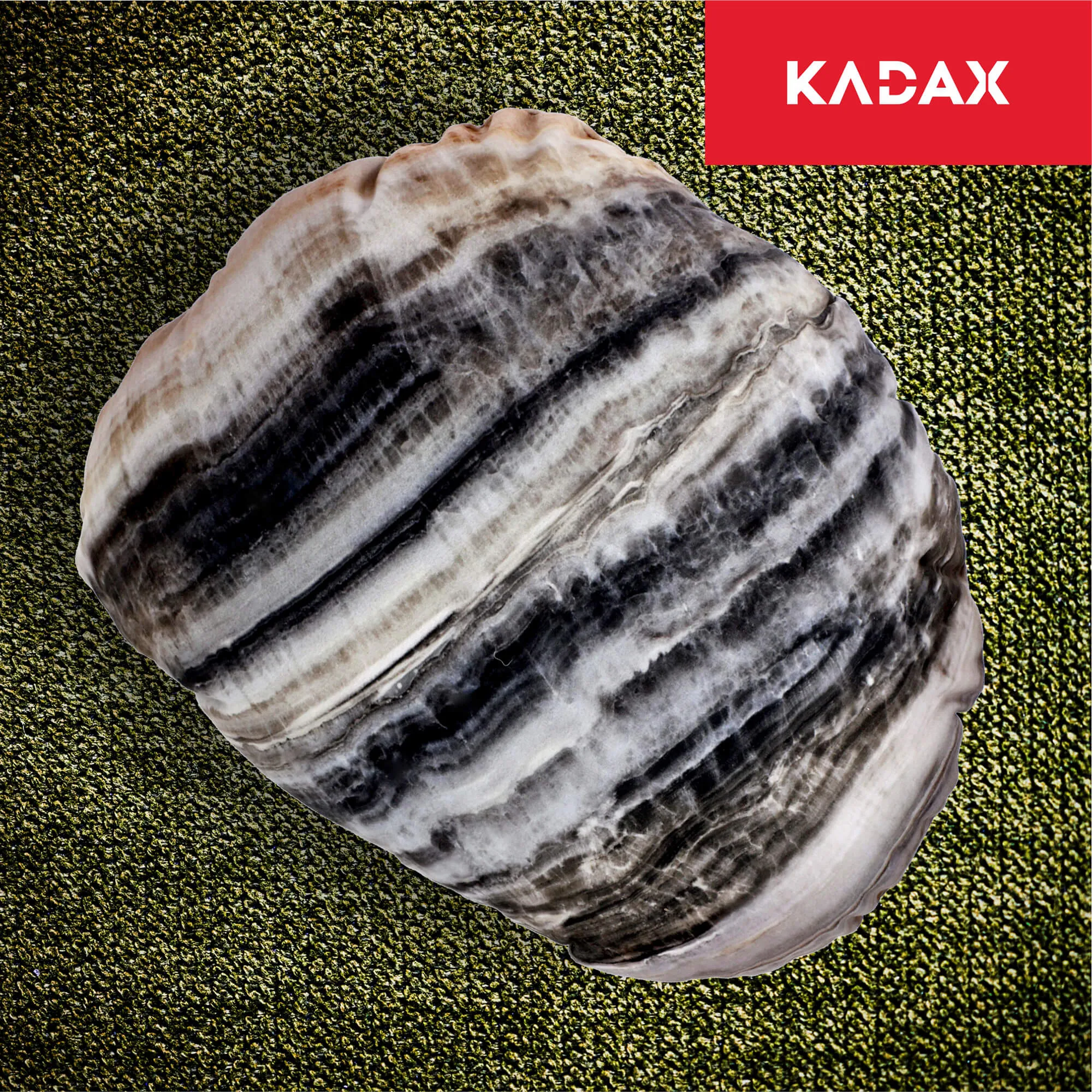 Dekoratyvinė pagalvėlė „Tierra“, 33 x 41 cm