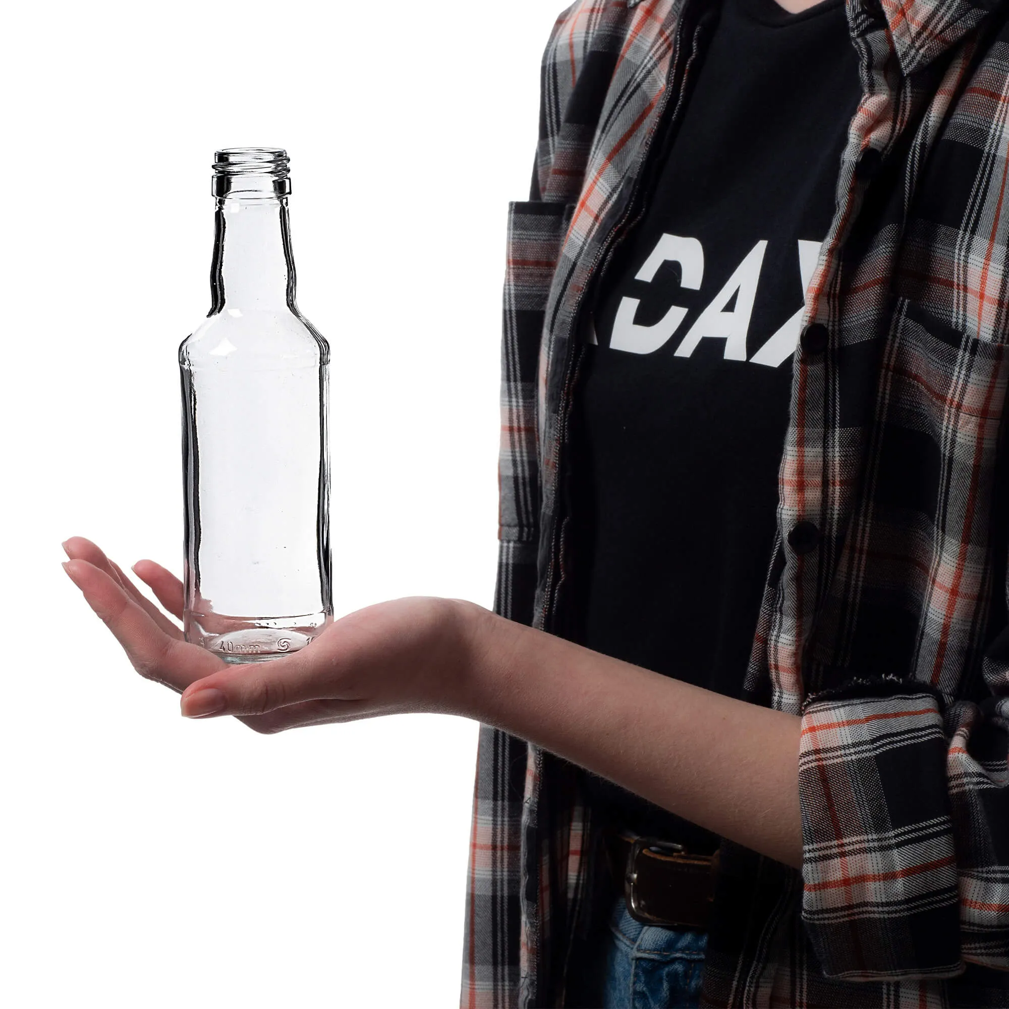 Monopol stiklinis butelis 200 ml su ilgu juodu dangteliu, 10 vnt.