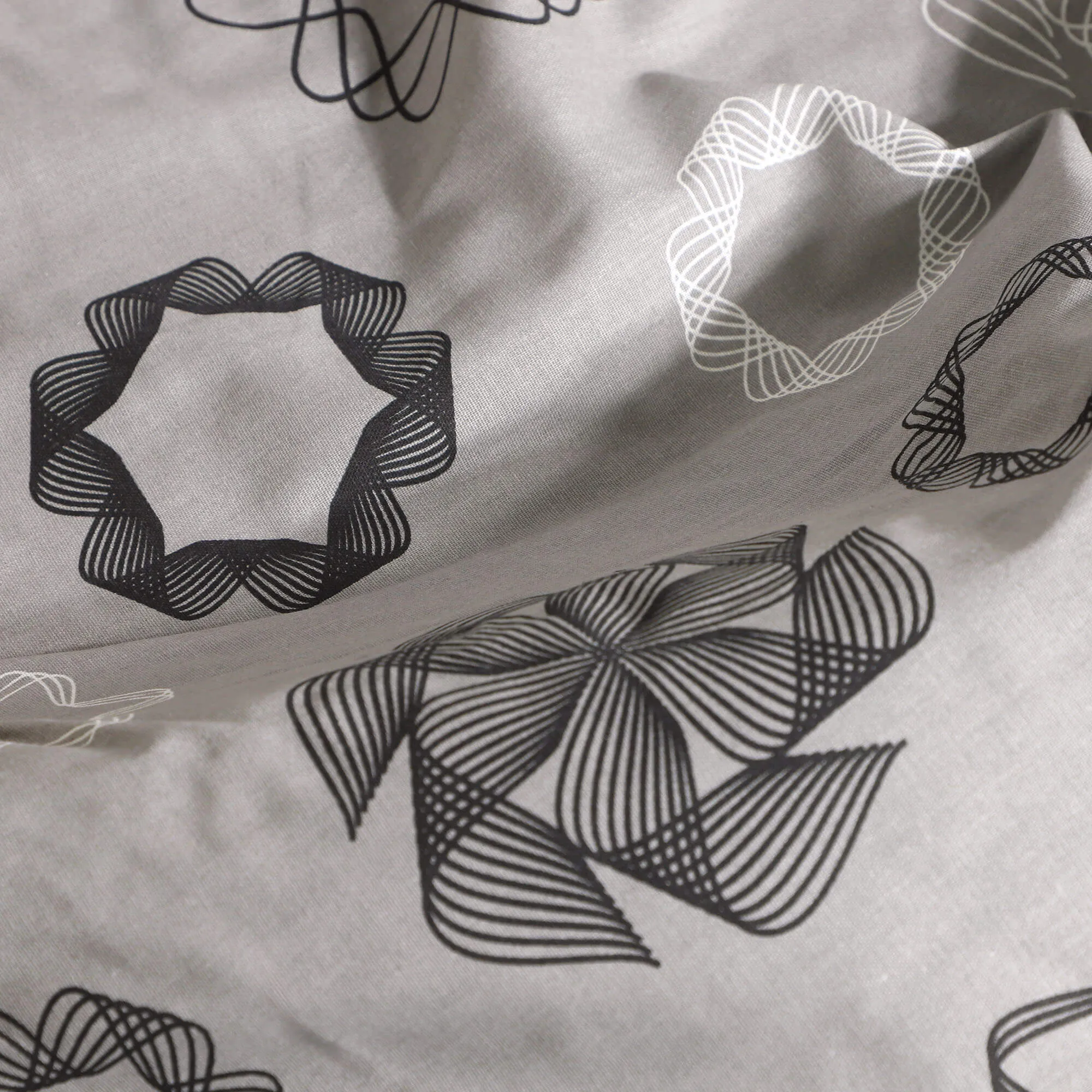 „Etoto“ lyginimo lentos užvalkalas, 120 x 38 cm, ištemptas geometrinis raštas