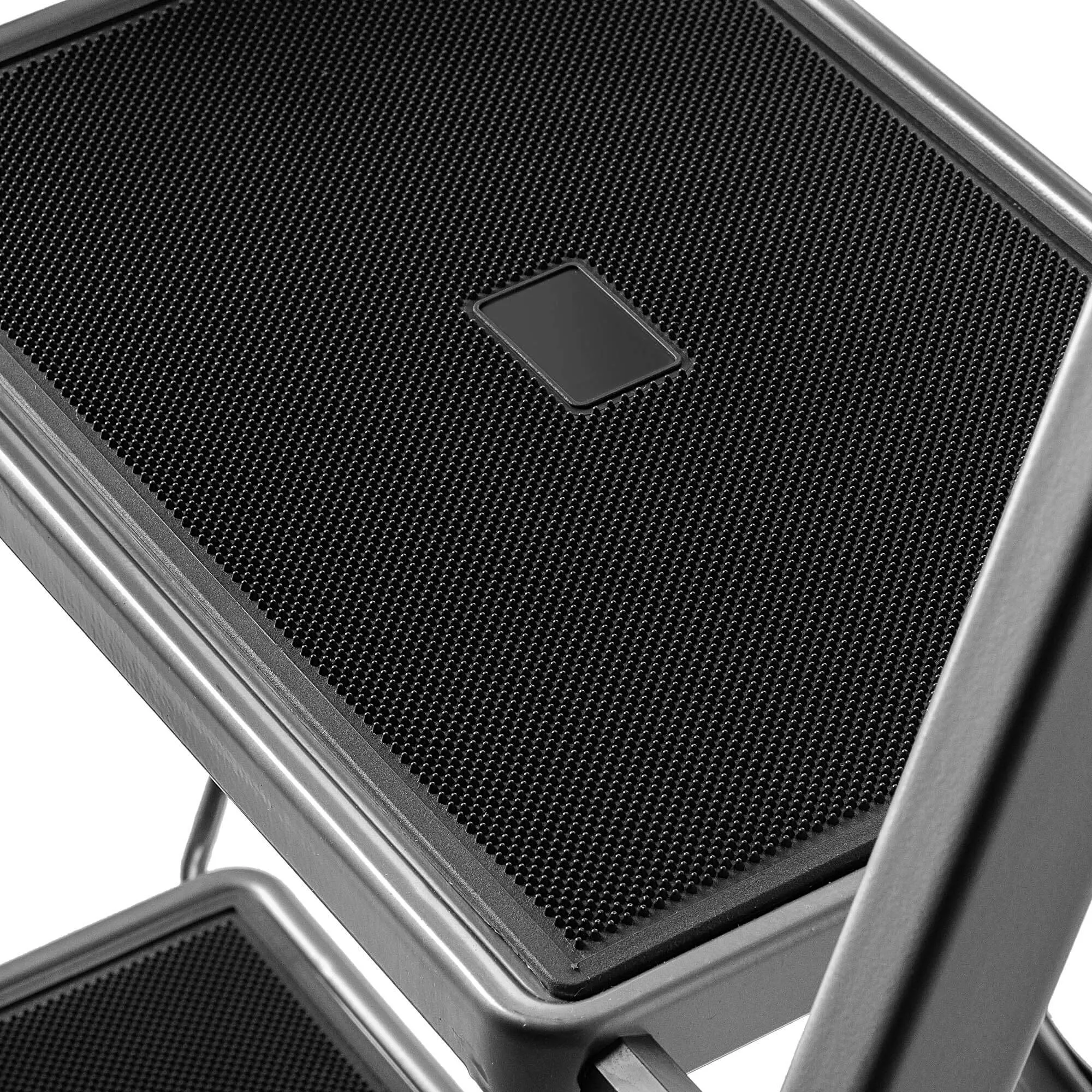 „Toro“ plieninės kopėčios su platforma, 4 laipteliai, 150 kg