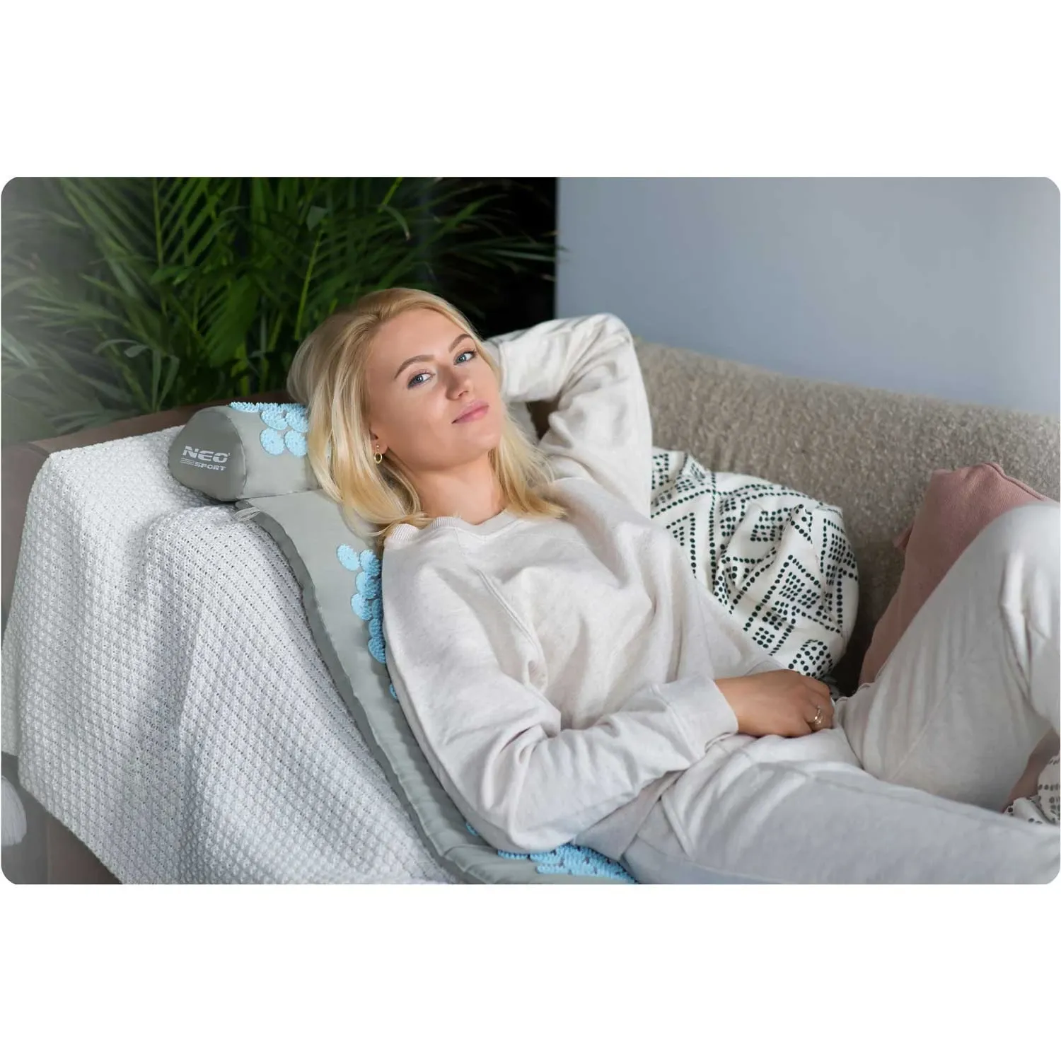 „Neo-Sport NS-901“ akupresūros kilimėlis su smaigaliais, pilkas ir mėlynas - nuotrauka 1