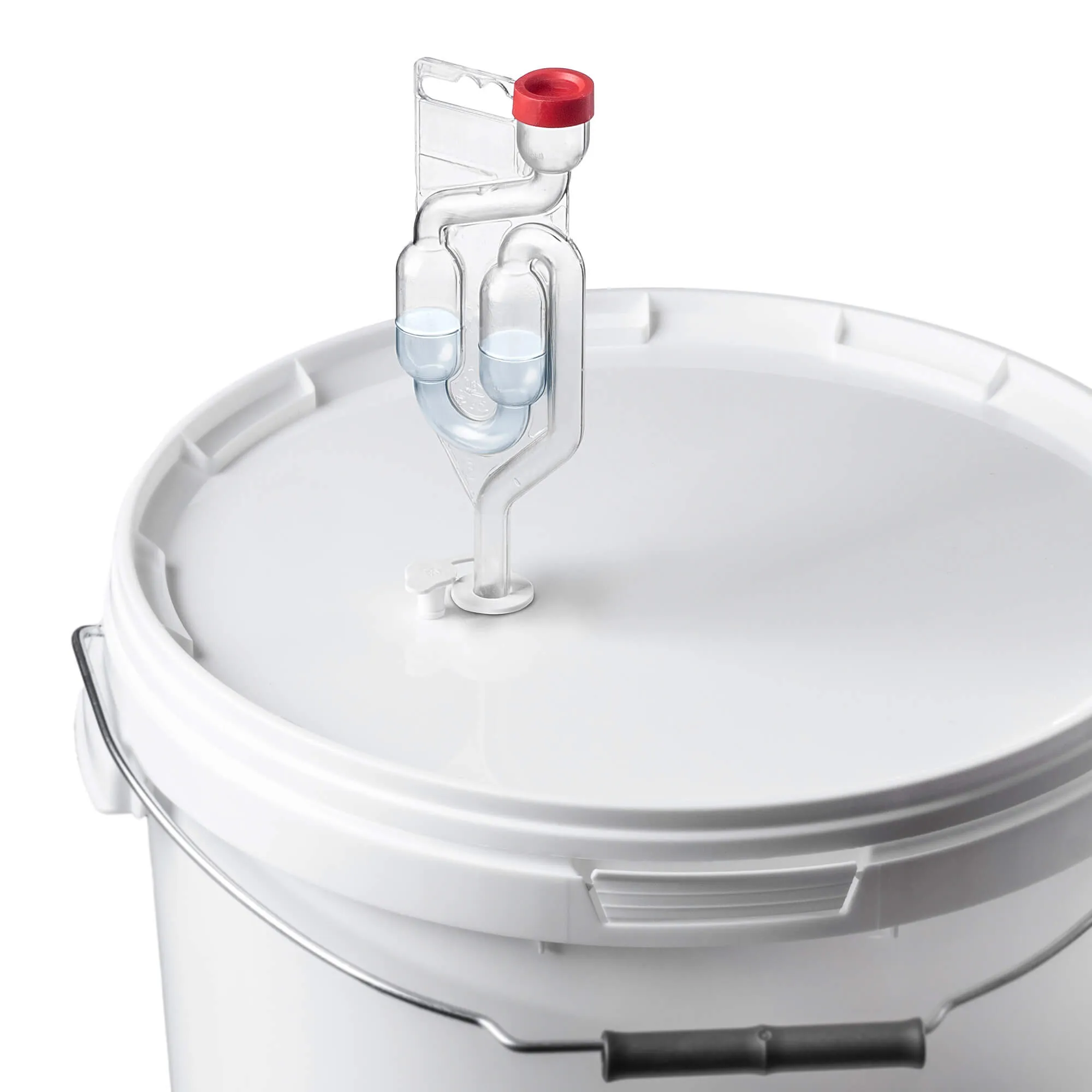 Pienza fermentacijos užraktas su apsauginiu dangteliu