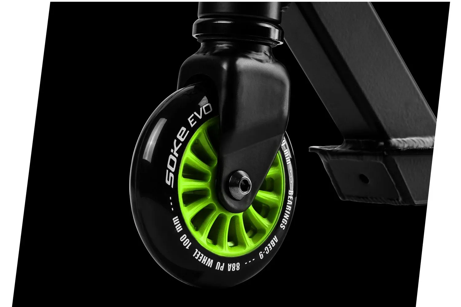 SOKE EVO žalias triukų paspirtukas - nuotrauka 1