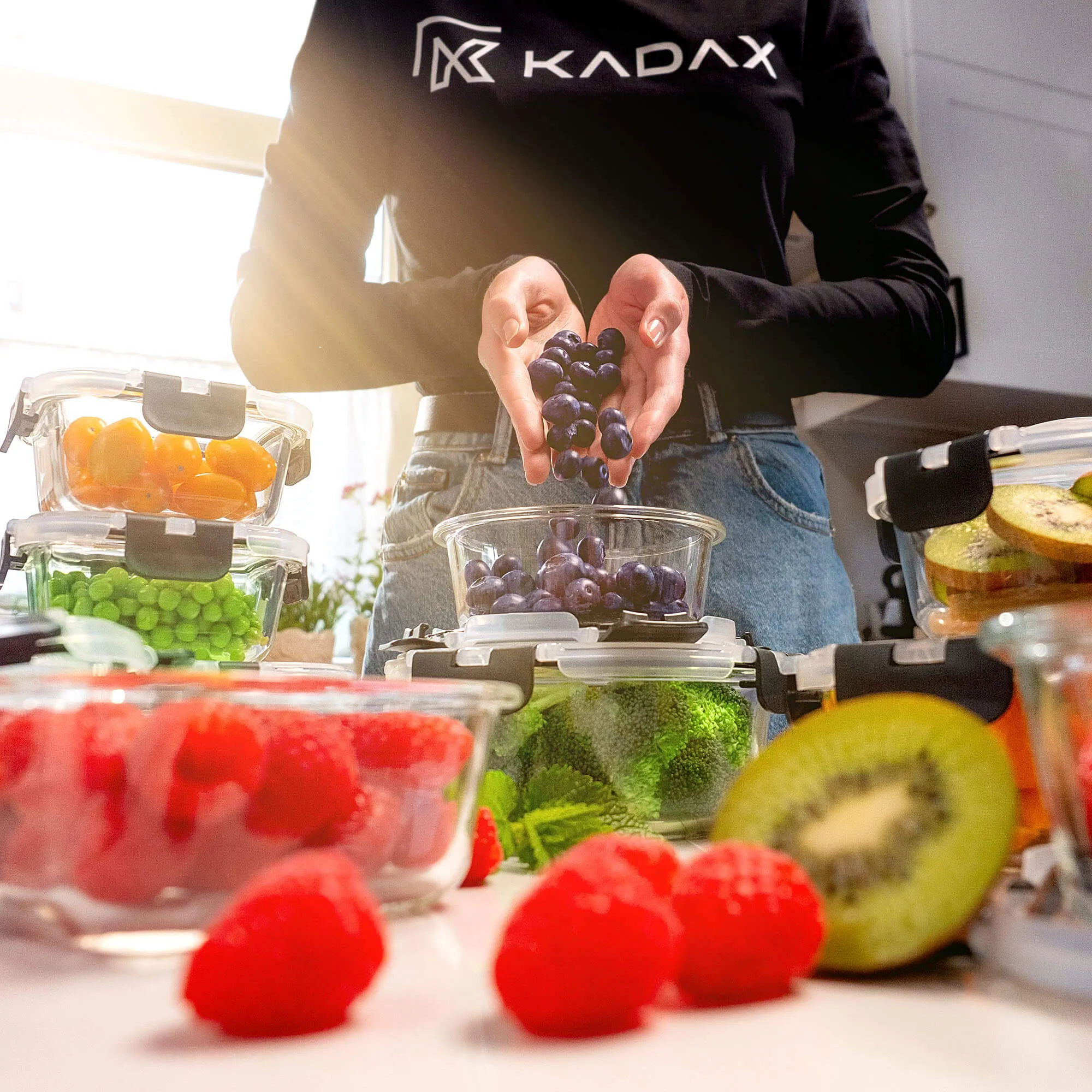 12 juodų Termoli stiklinių indelių su dangteliais rinkinys