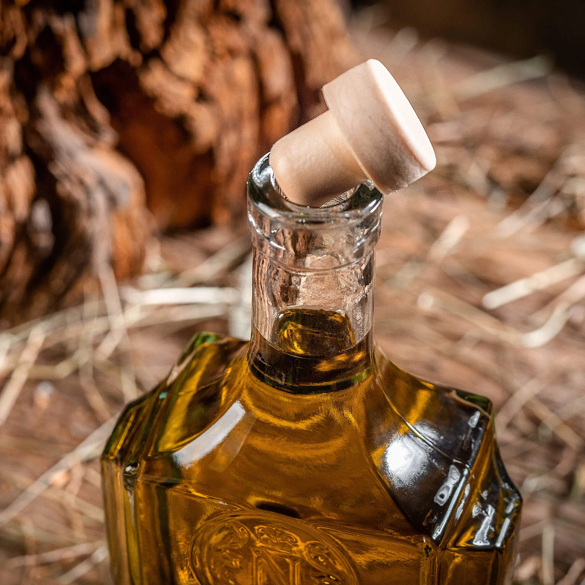 Faenza stiklinis tinktūros buteliukas 500 ml su sintetiniu kamščiu 50 vnt.