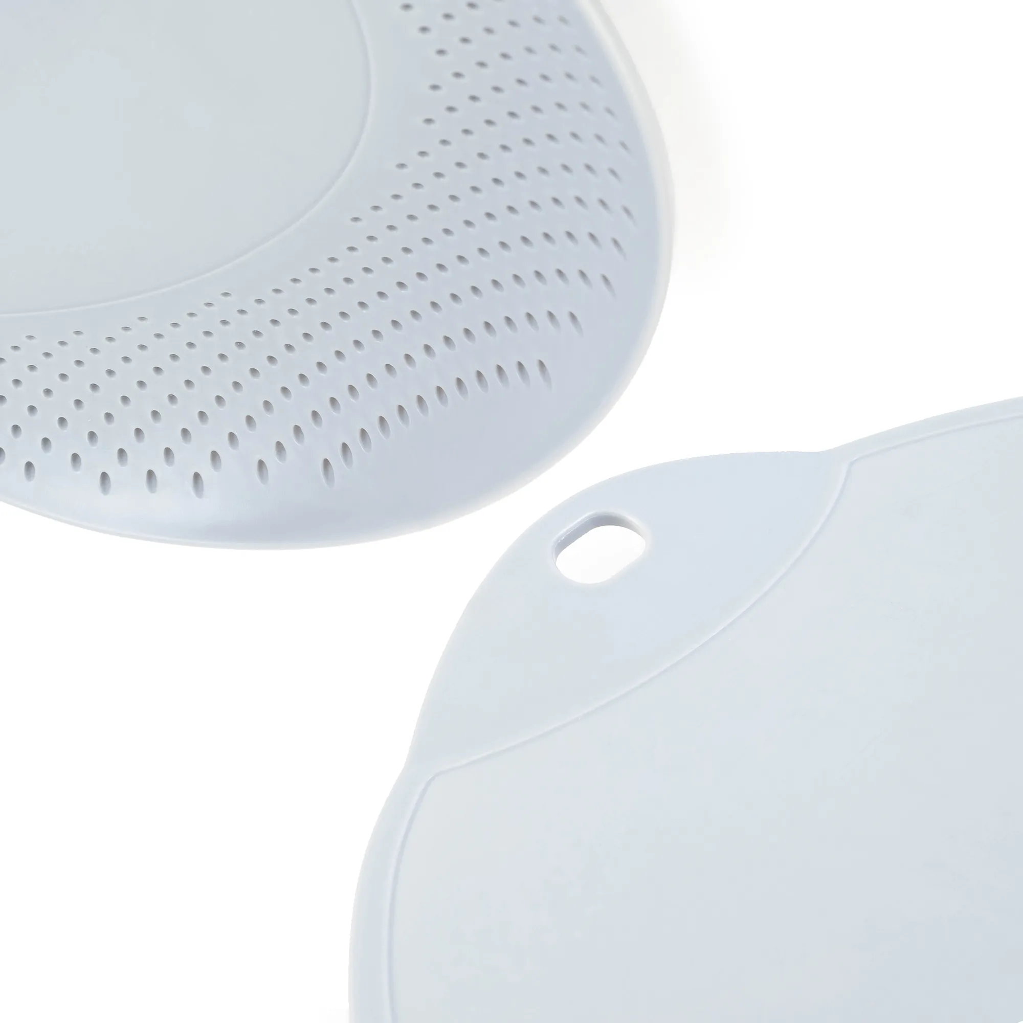 Visso šviesiai pilka pjaustymo lentelė su nusausintuvu