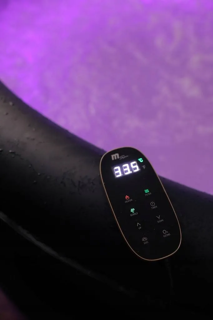 Pripučiama sodo SPA vonia MSpa AURORA 6 asmenims