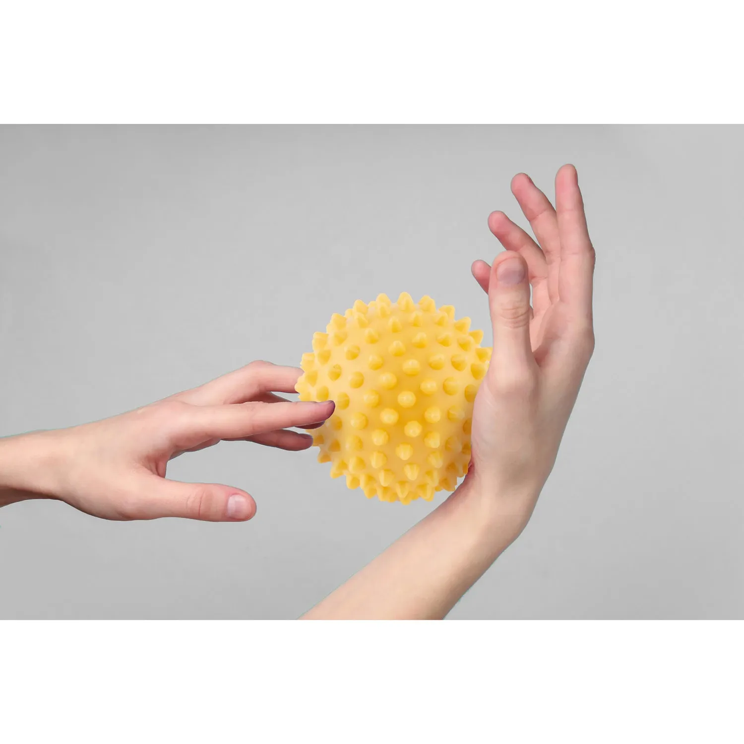 Masažo ir fitneso kamuolys 9,5 cm NS-957 geltonas - nuotrauka 1