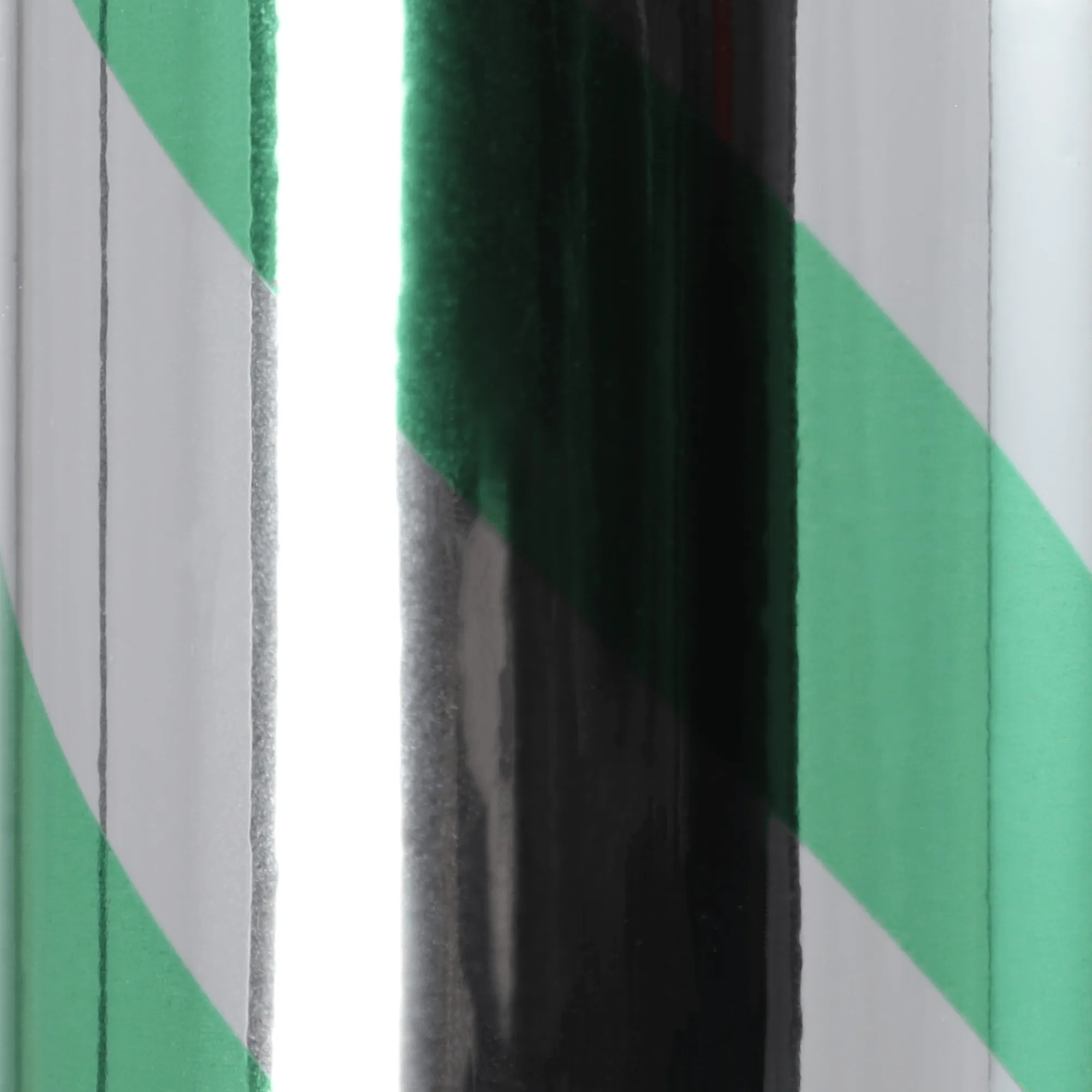 Šviesą atspindinti paukščių atbaidymo juosta 2,4 cm x 50 m, žalia