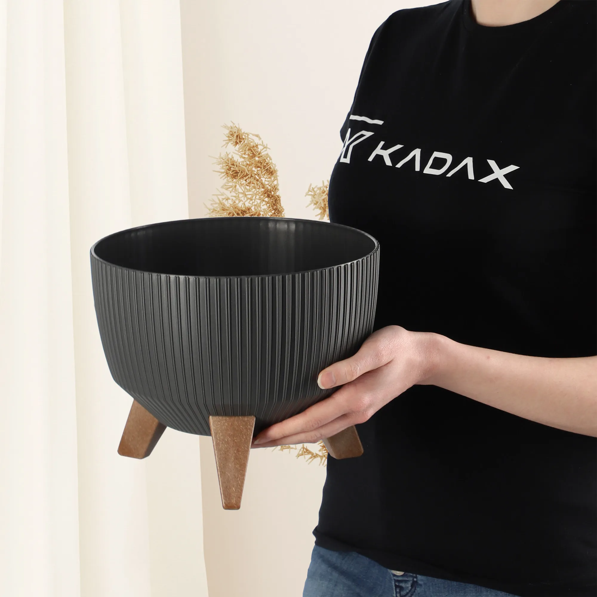 Milis gėlių dubuo su kojelėmis 24 cm