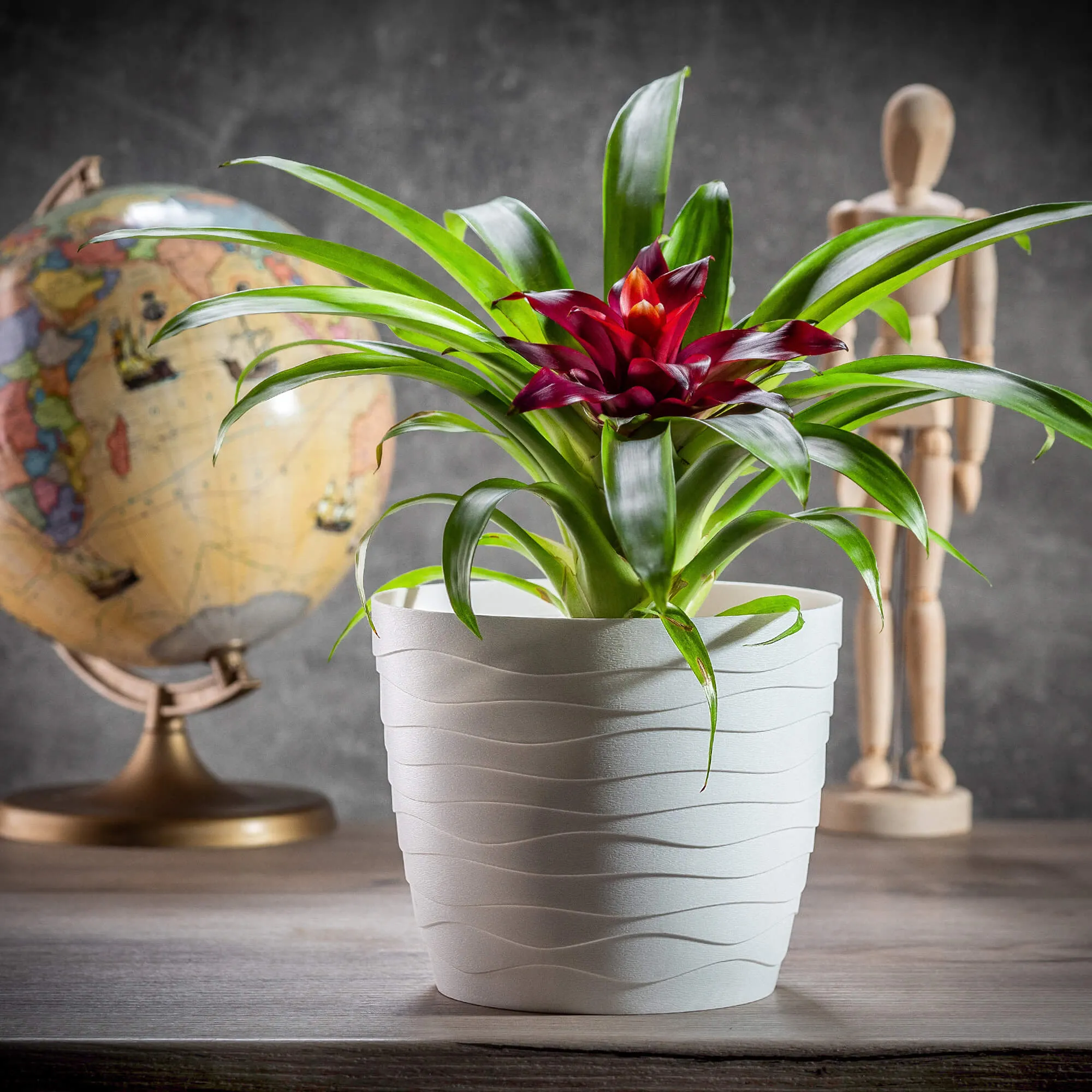 Ufra apvalus gėlių vazonas 17 cm