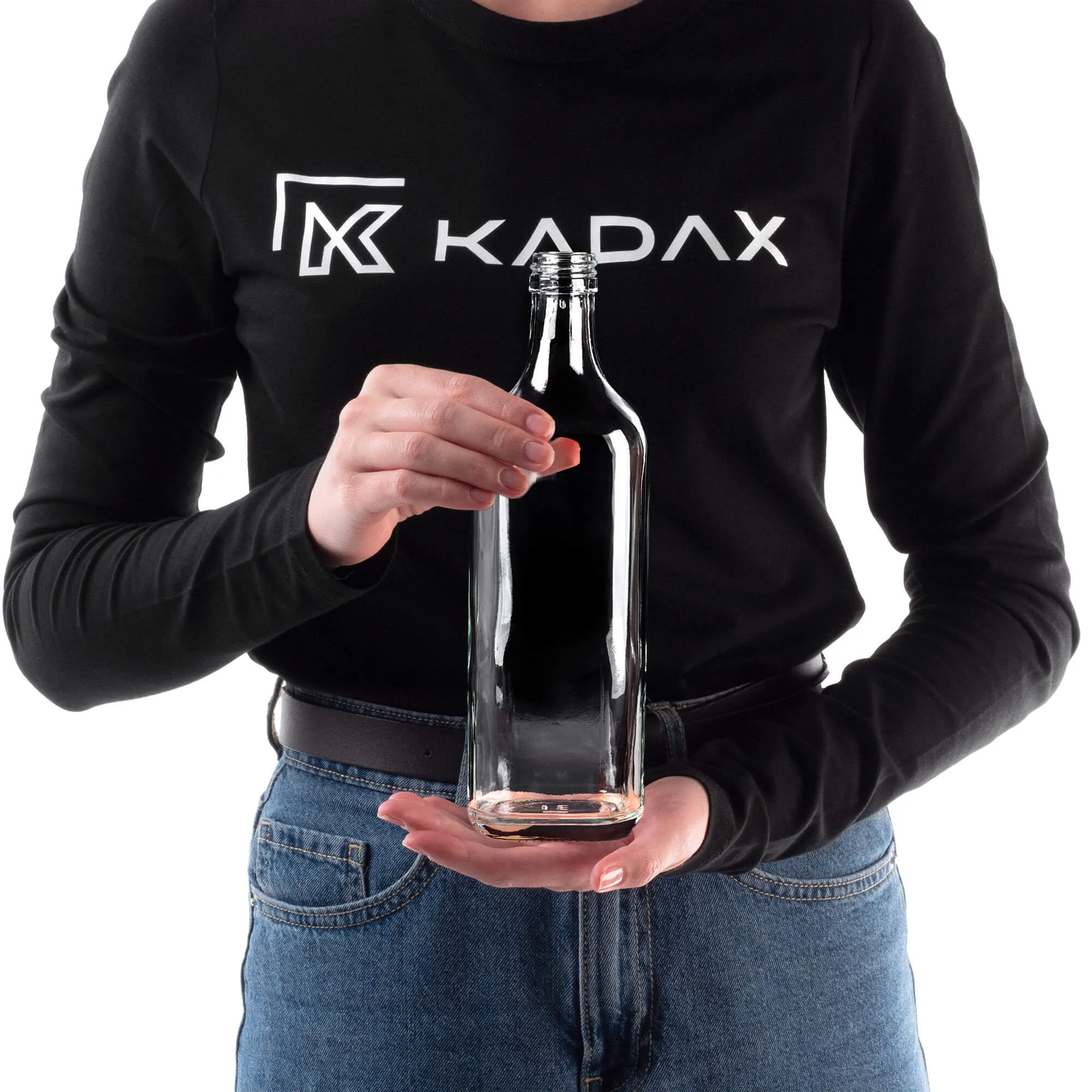 Vigna stiklinis viskio butelis 500 ml su ilgu juodu dangteliu 1 vnt.