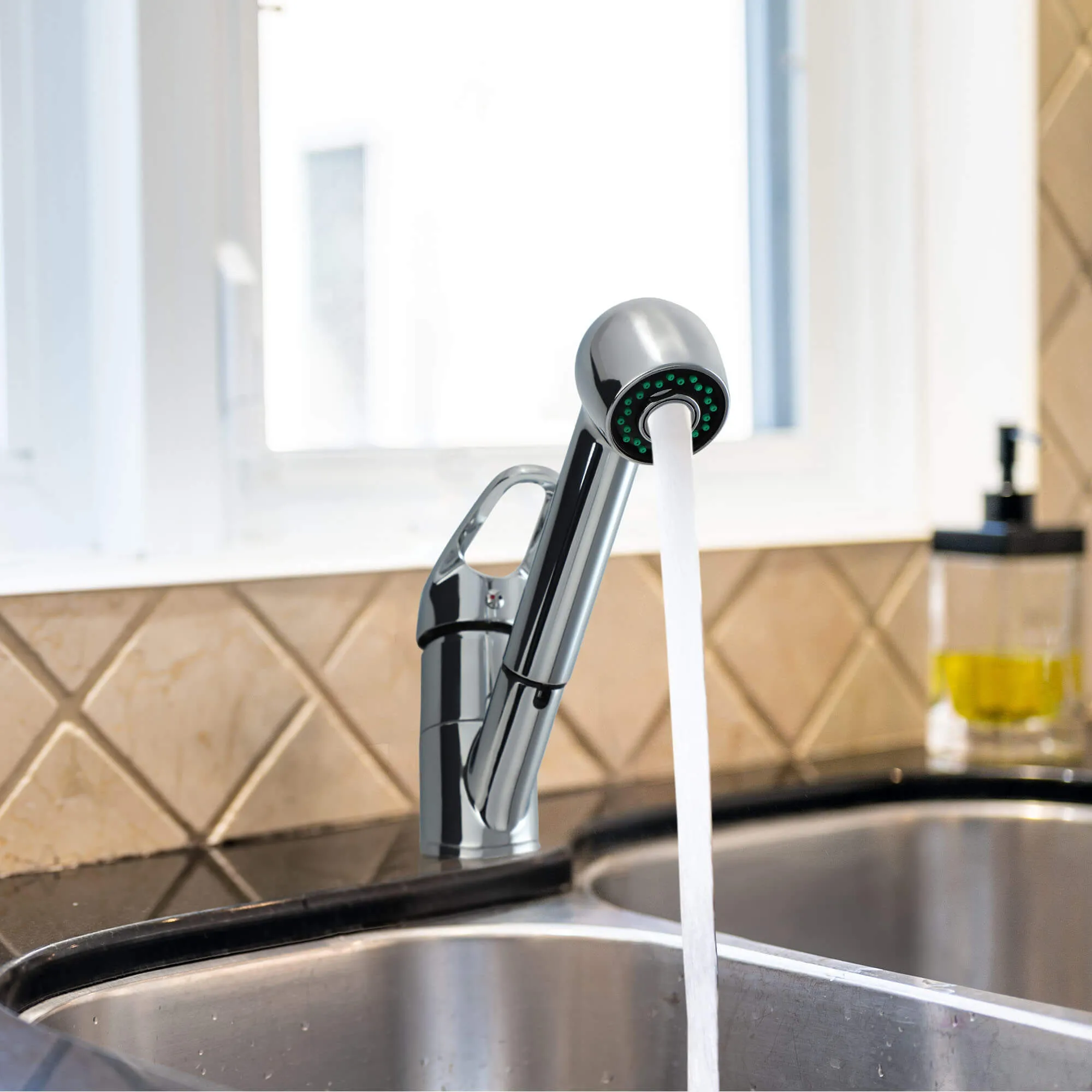 Gospo Atut laisvai pastatomas virtuvės maišytuvas su įvadu, chromuotas