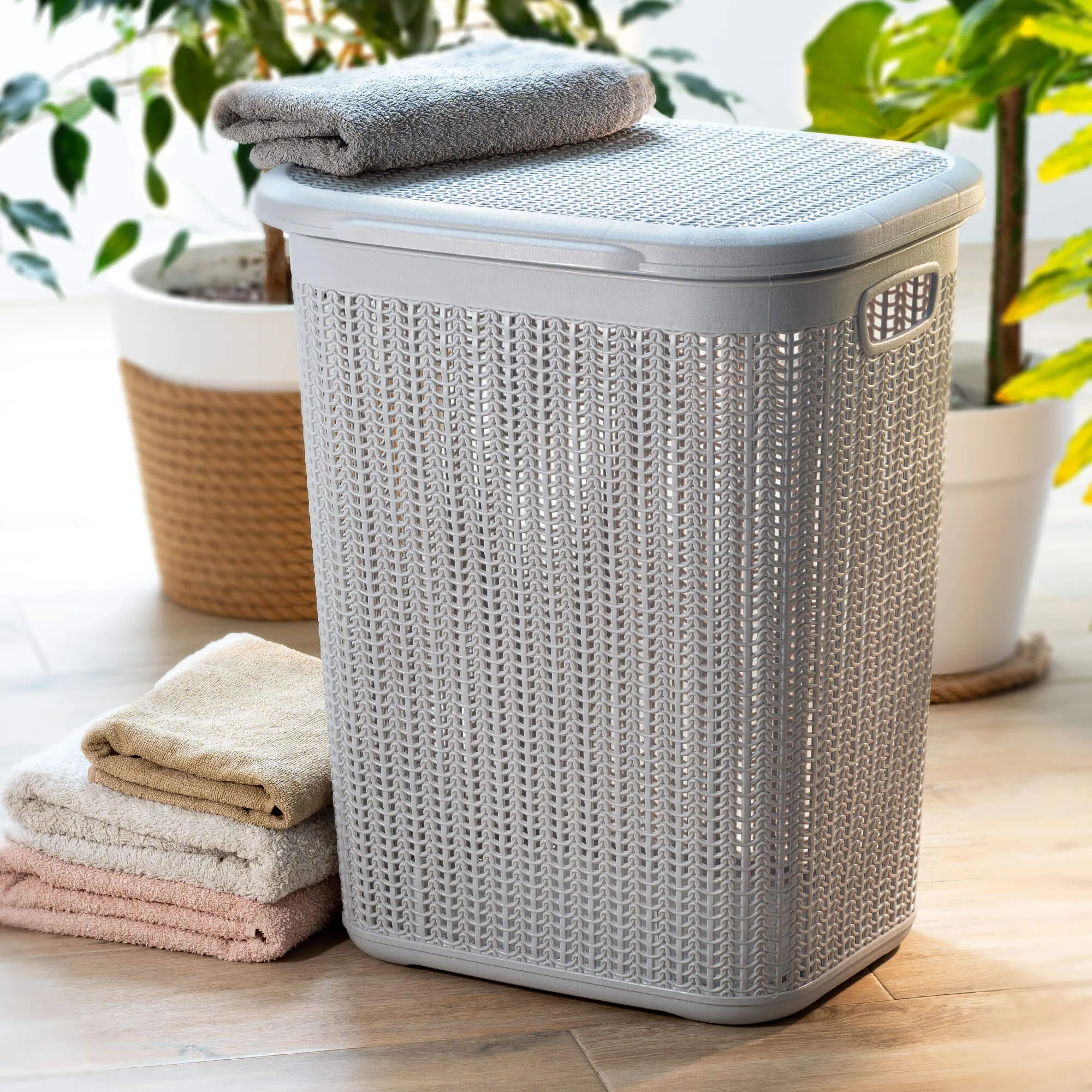 Mera 50L šviesiai pilkas skalbinių krepšys su dangčiu