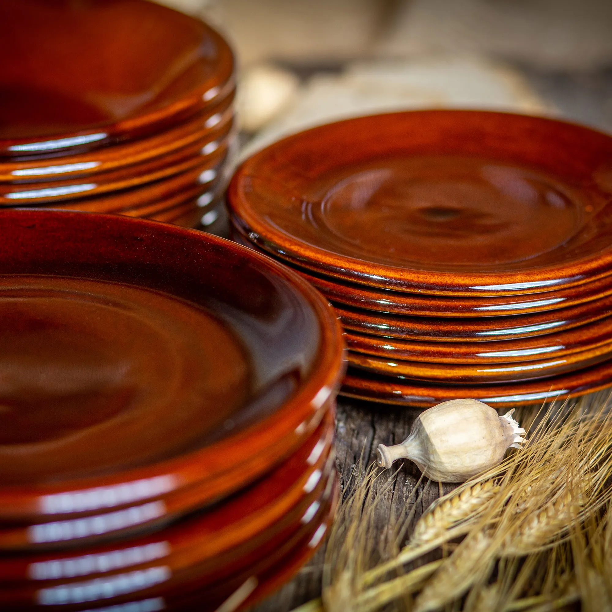 Olympia gilios akmens masės lėkštės 23 cm, 4 vnt.