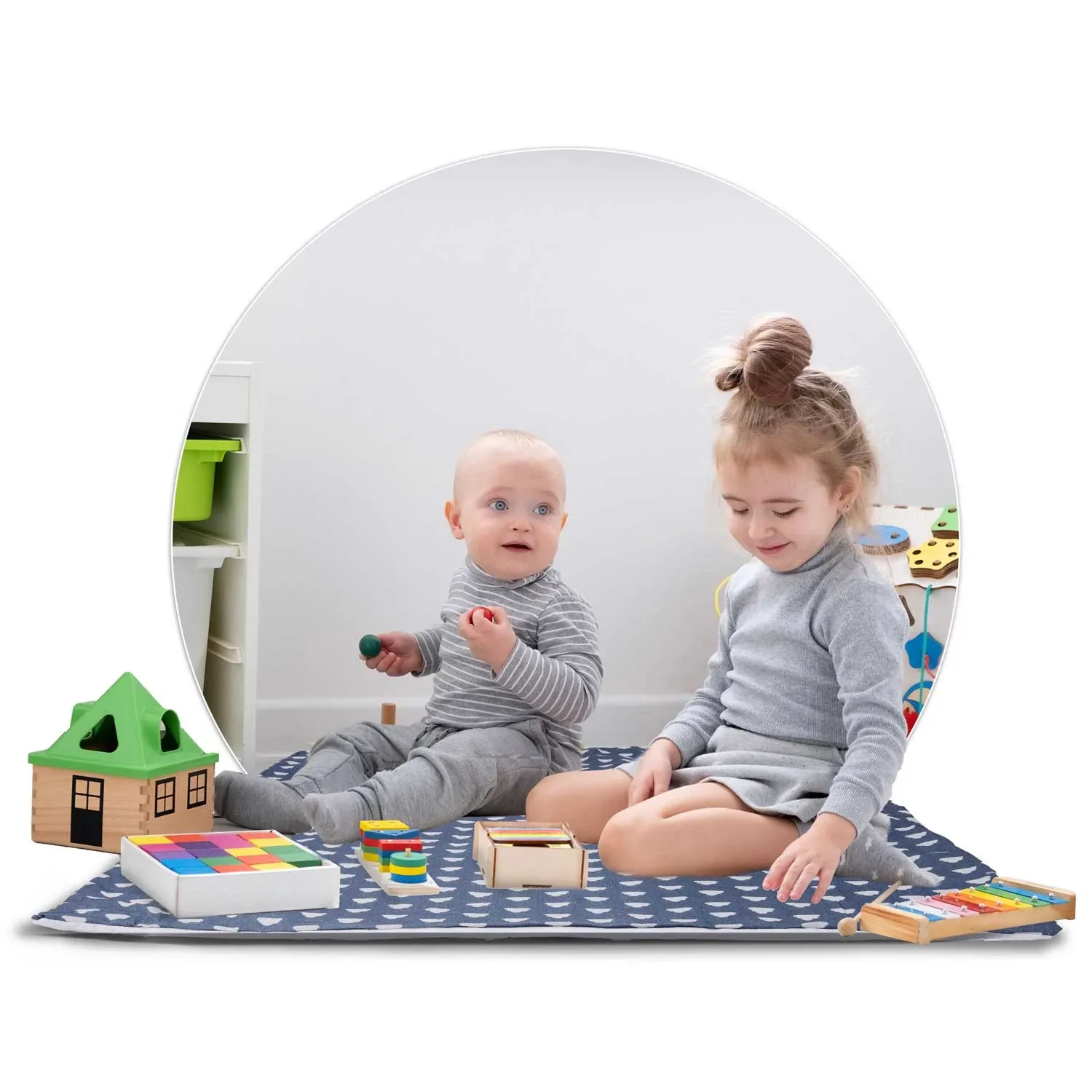 Vaikiška tipi palapinė su girlianda ir lemputėmis - tamsiai mėlyna su debesėliais - nuotrauka 1