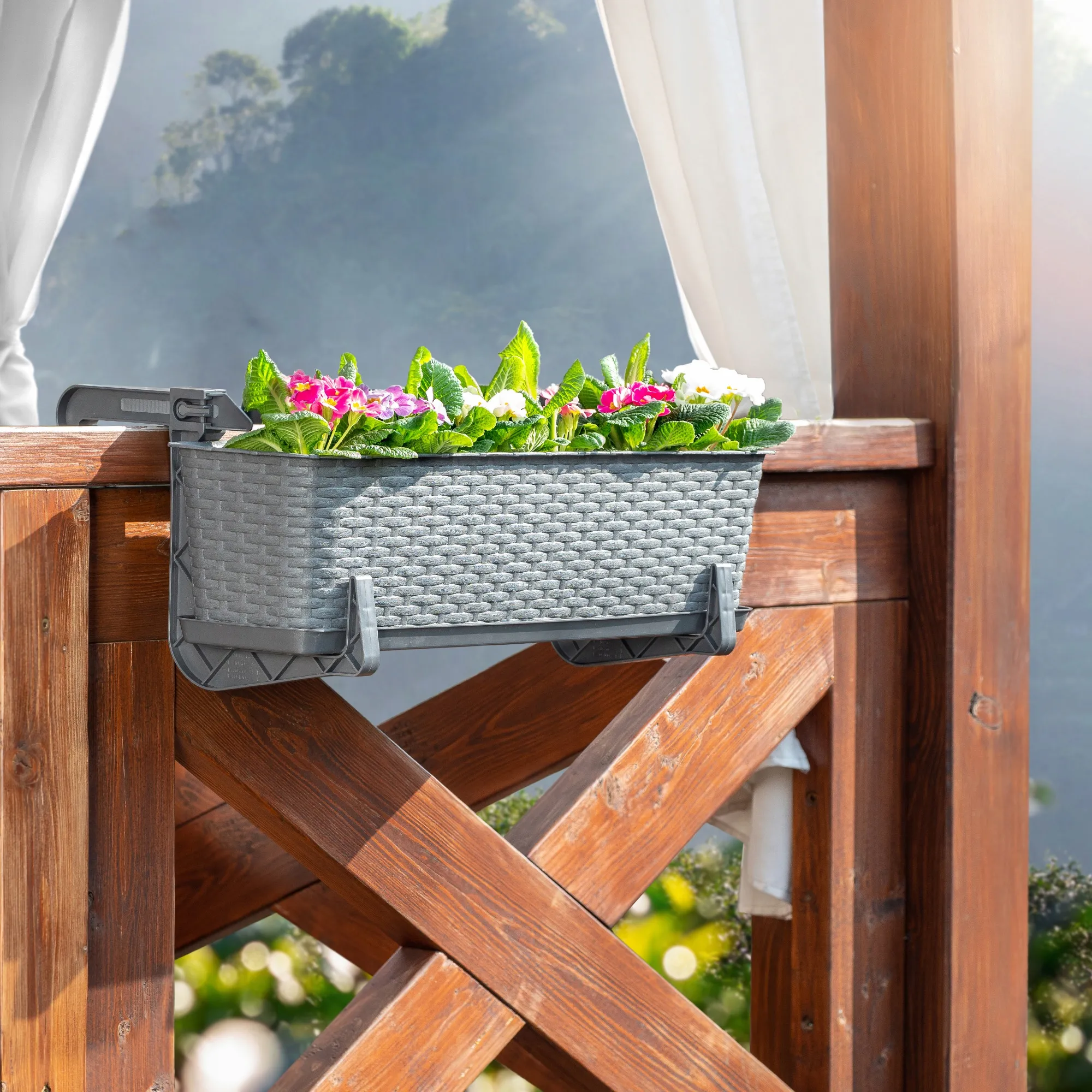 Balkono dėžė su pagrindu ir rankenomis 40 + 60 cm