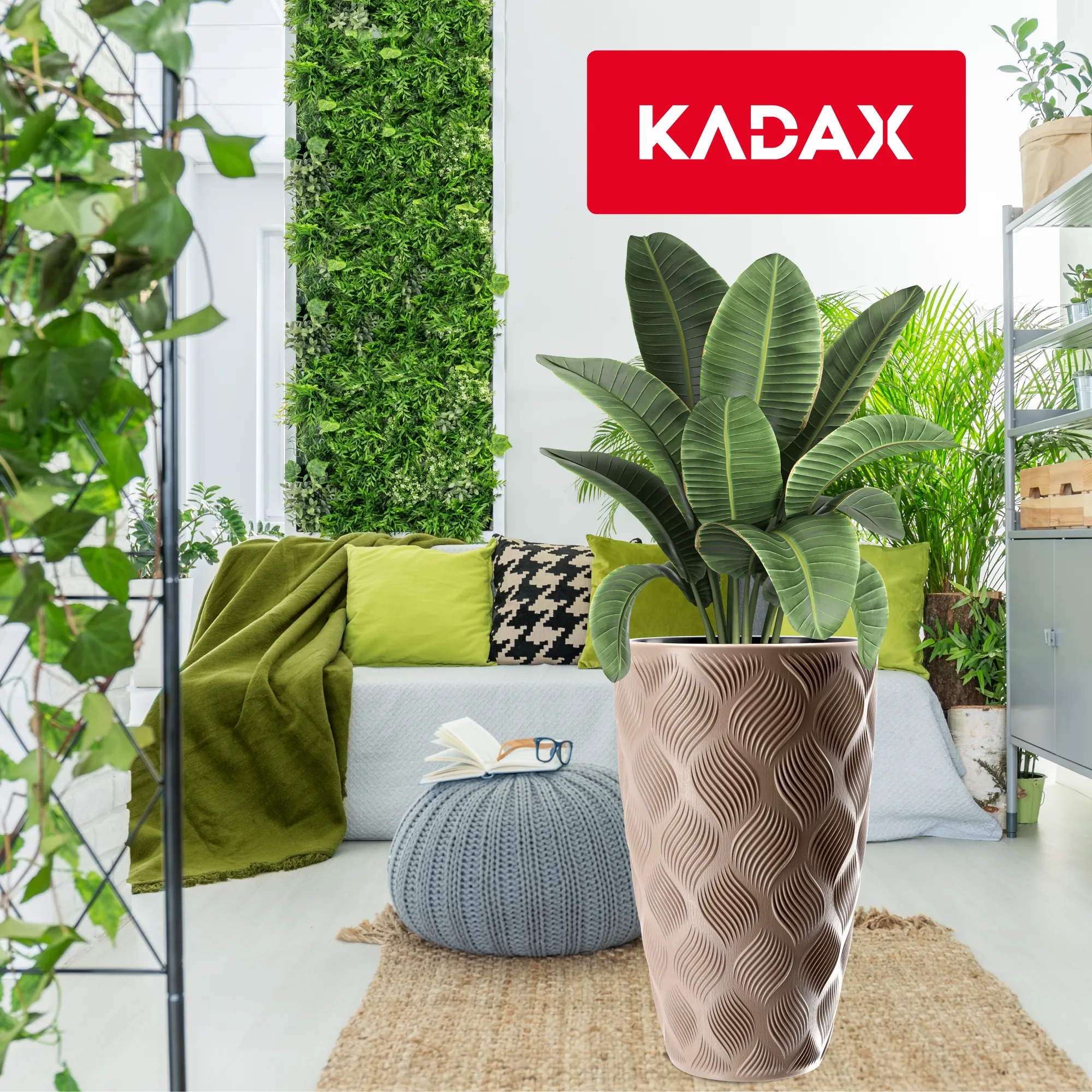 Jesi aukštas gėlių vazonas su įdėklu