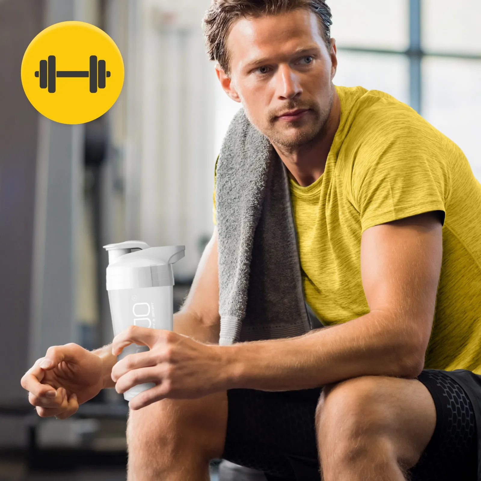 ULTRA sportinis maisto papildų plaktuvas 700 ml