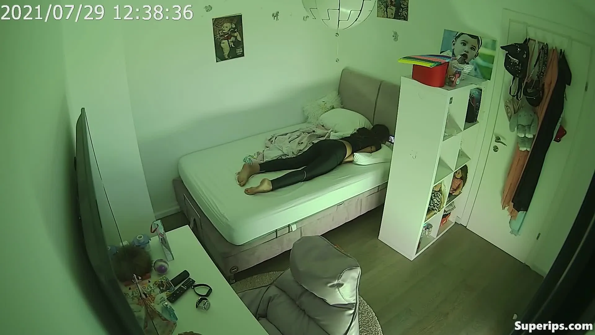 IPCAM β Naughty Italian teenager masturbates on her bed IPCAM β Naughty Italian teenager masturbates on her bed