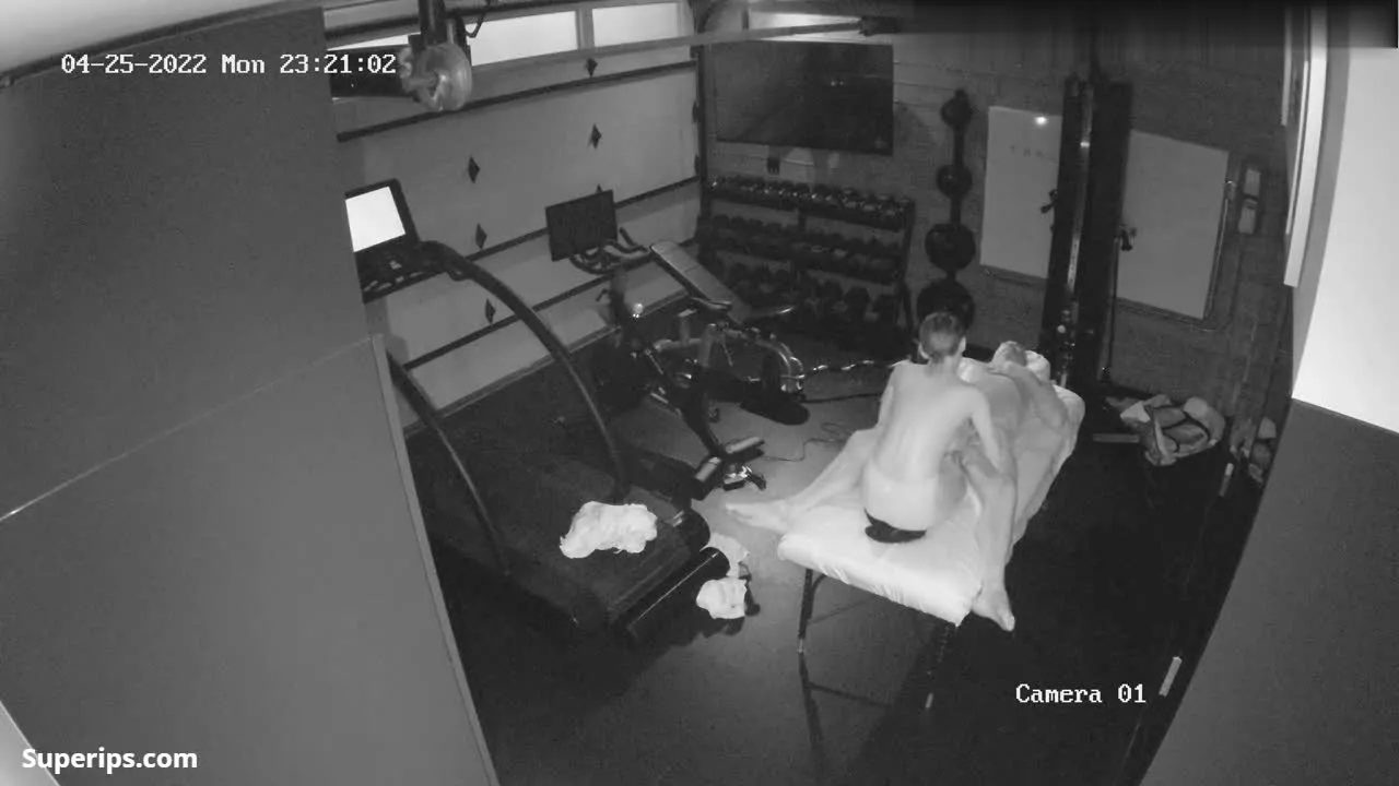 IPCAM β Rich American man gets a sex massage IPCAM β Rich American man gets a sex massage