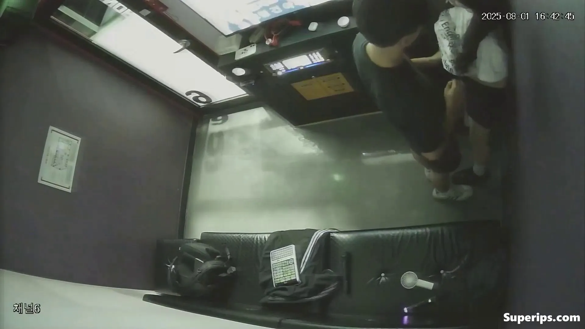 IPCAM – Korean teenage sluts at karaoke IPCAM – Korean teenage sluts at karaoke