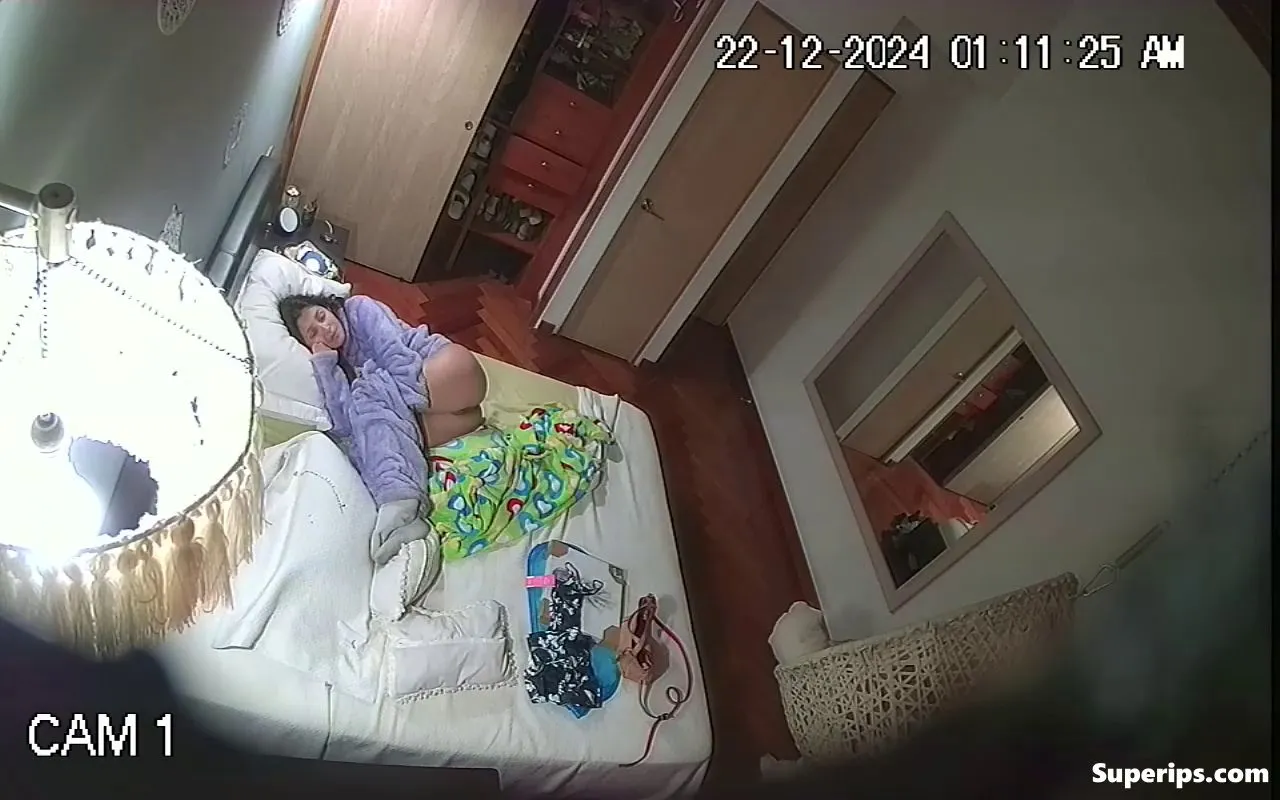 IPCAM – Petite Latina girl masturbates in a strange way IPCAM – Petite Latina girl masturbates in a strange way