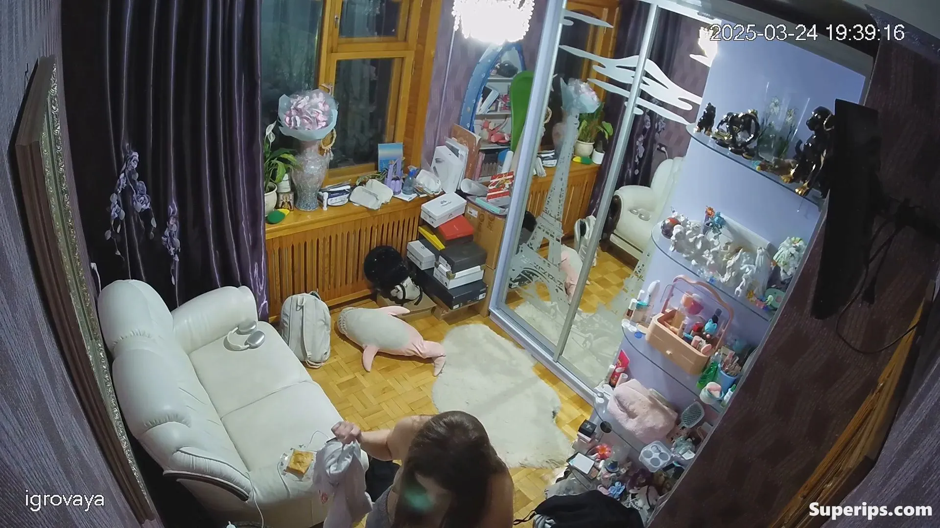 IPCAM – Sweet Ukrainian girl changes her clothes IPCAM – Sweet Ukrainian girl changes her clothes