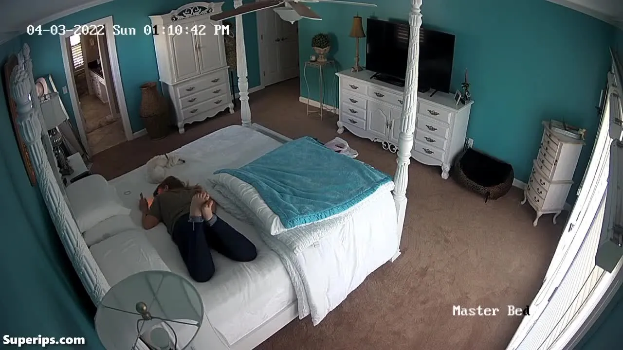 IPCAM – American teen girl with nice feet masturbates IPCAM – American teen girl with nice feet masturbates
