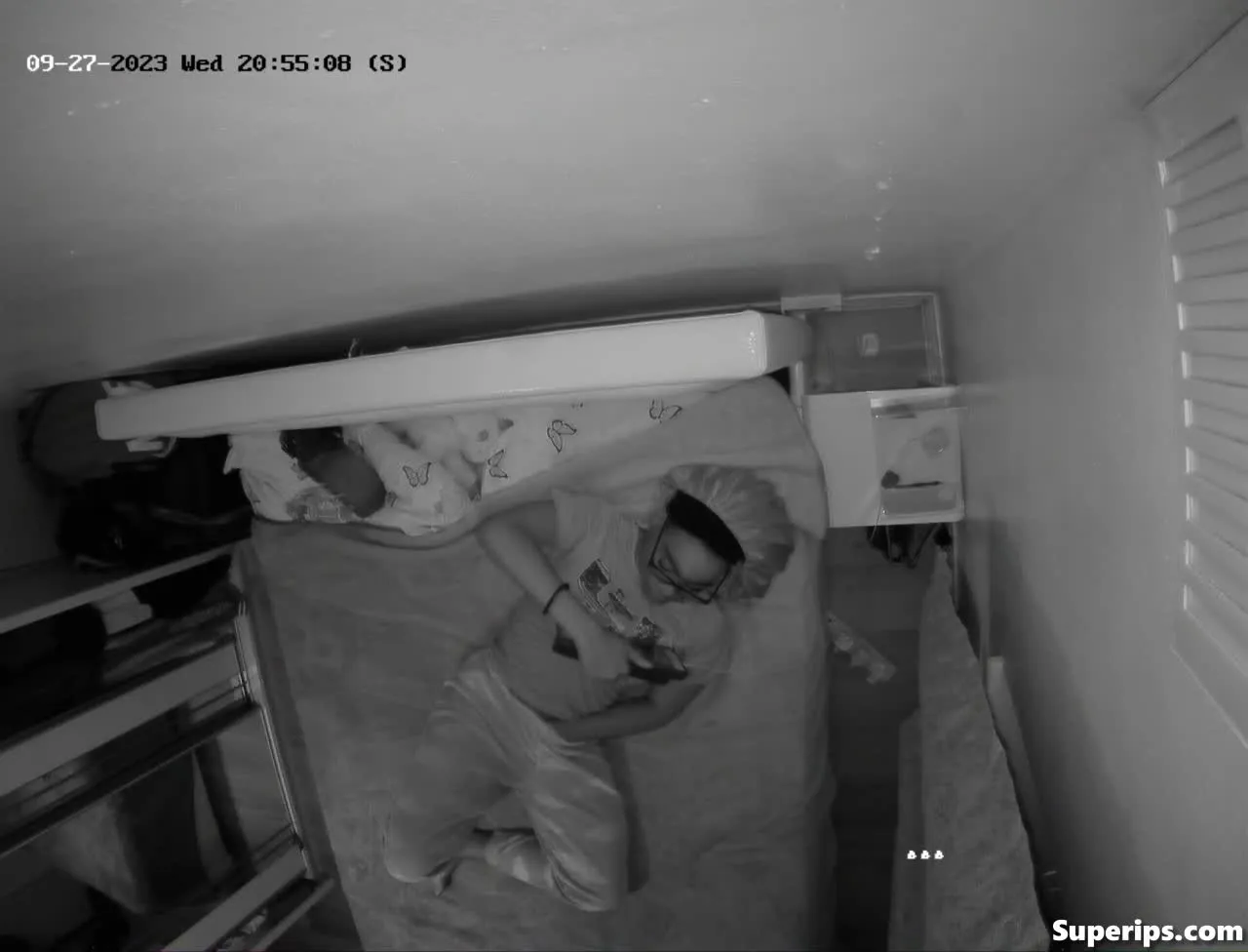 IPCAM – Black American teen masturbates while watching porn IPCAM – Black American teen masturbates while watching porn