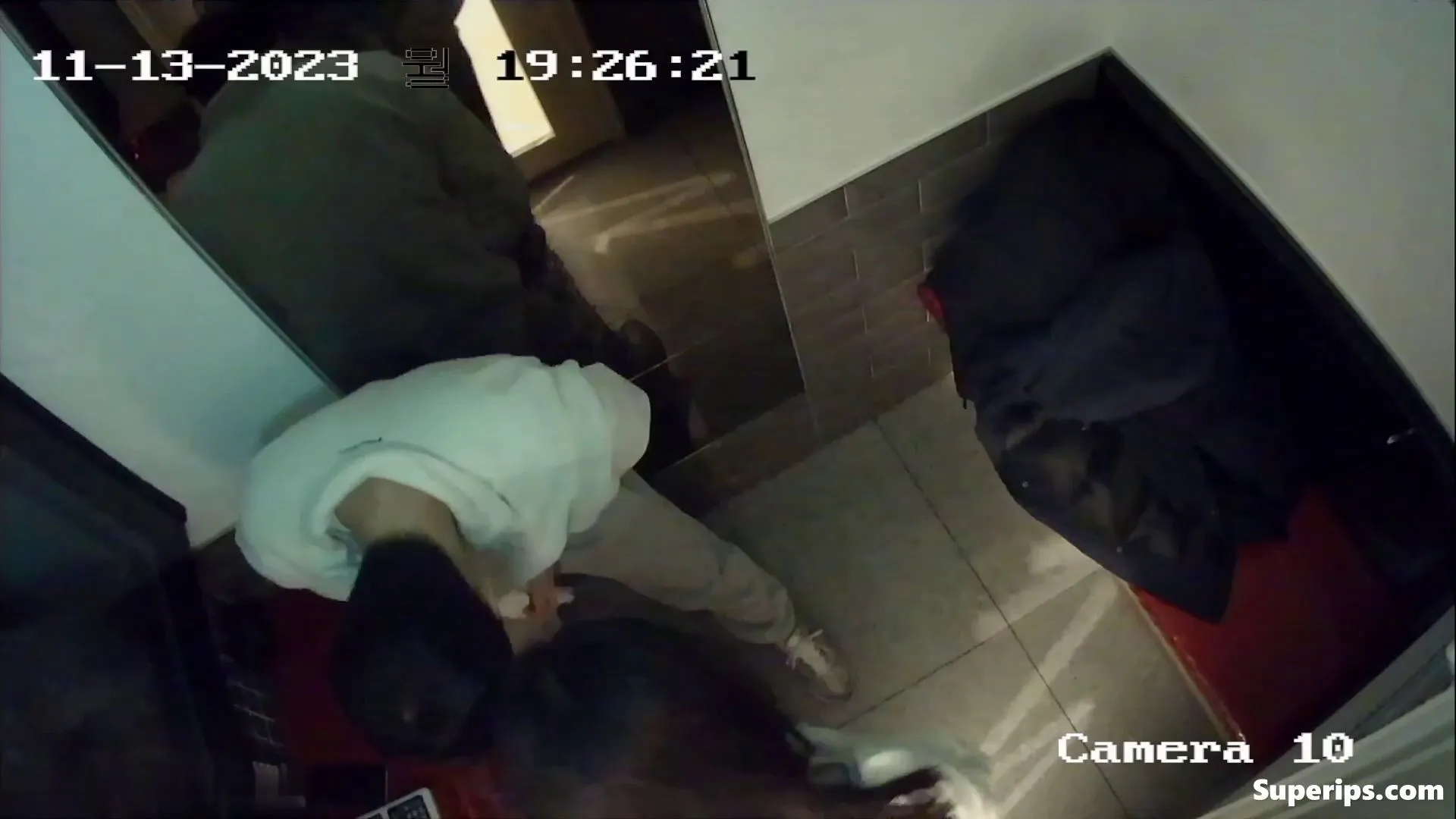 IPCAM – Korean nerdy girl gets groped by her boyfriend IPCAM – Korean nerdy girl gets groped by her boyfriend
