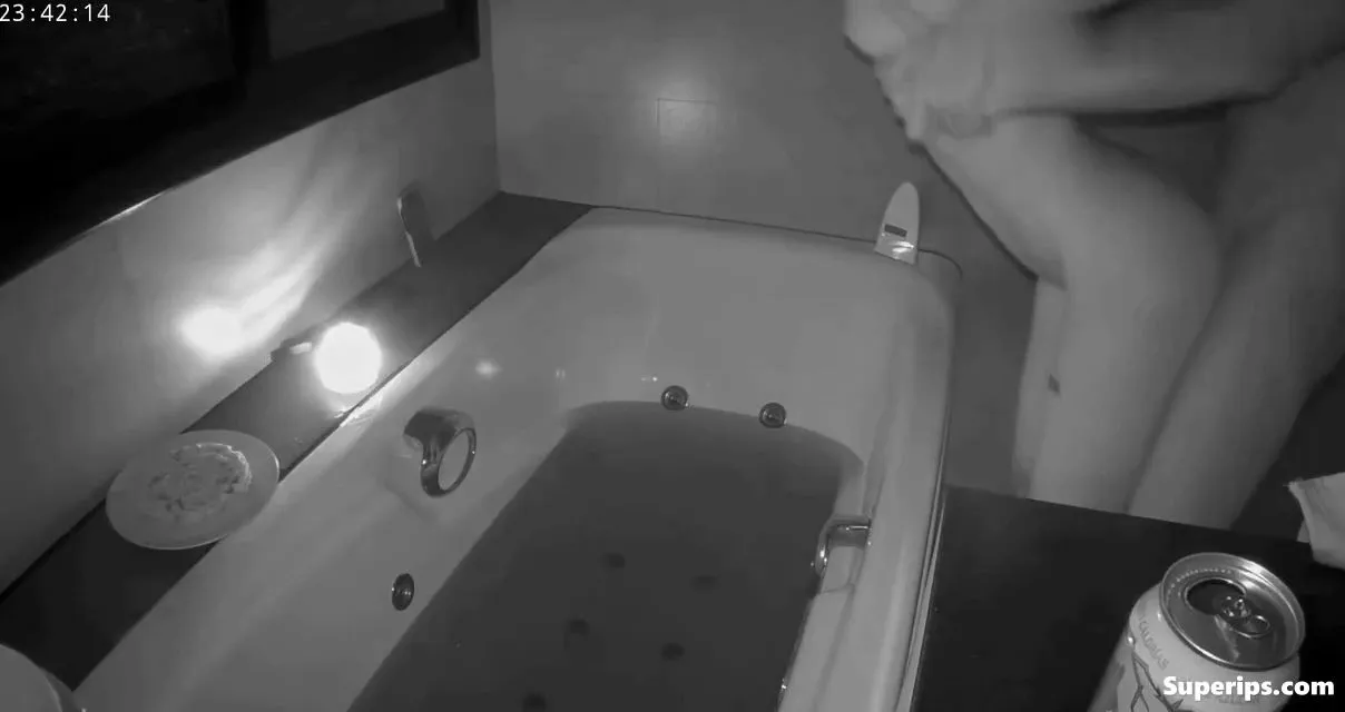 IPCAM – Petite Asian girl gets fucked in the bathtub IPCAM – Petite Asian girl gets fucked in the bathtub
