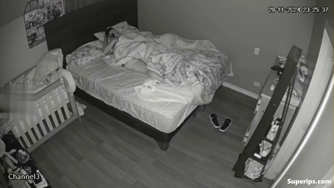 IPCAM – Naughty mother gets penetrated in her bed IPCAM – Naughty mother gets penetrated in her bed