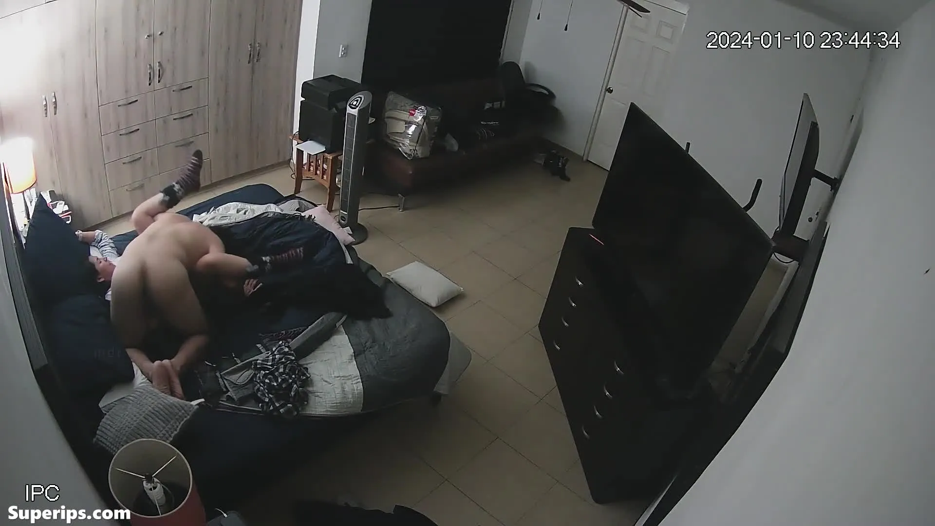 IPCAM – Busty woman in pajamas receives oral sex IPCAM – Busty woman in pajamas receives oral sex