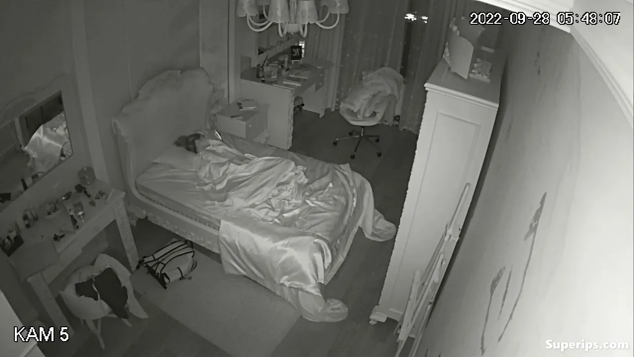 IPCAM – British girl masturbates in secret IPCAM – British girl masturbates in secret