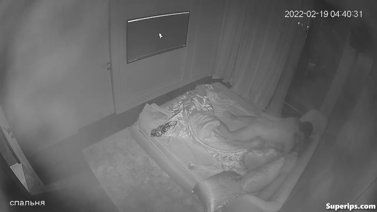 IPCAM β Ukrainian couple in love fucks in the dark IPCAM β Ukrainian couple in love fucks in the dark