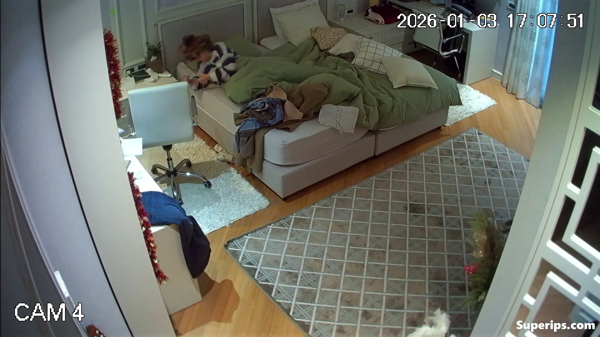 IPCAM – European nerdy girl is addicted to masturbation IPCAM – European nerdy girl is addicted to masturbation