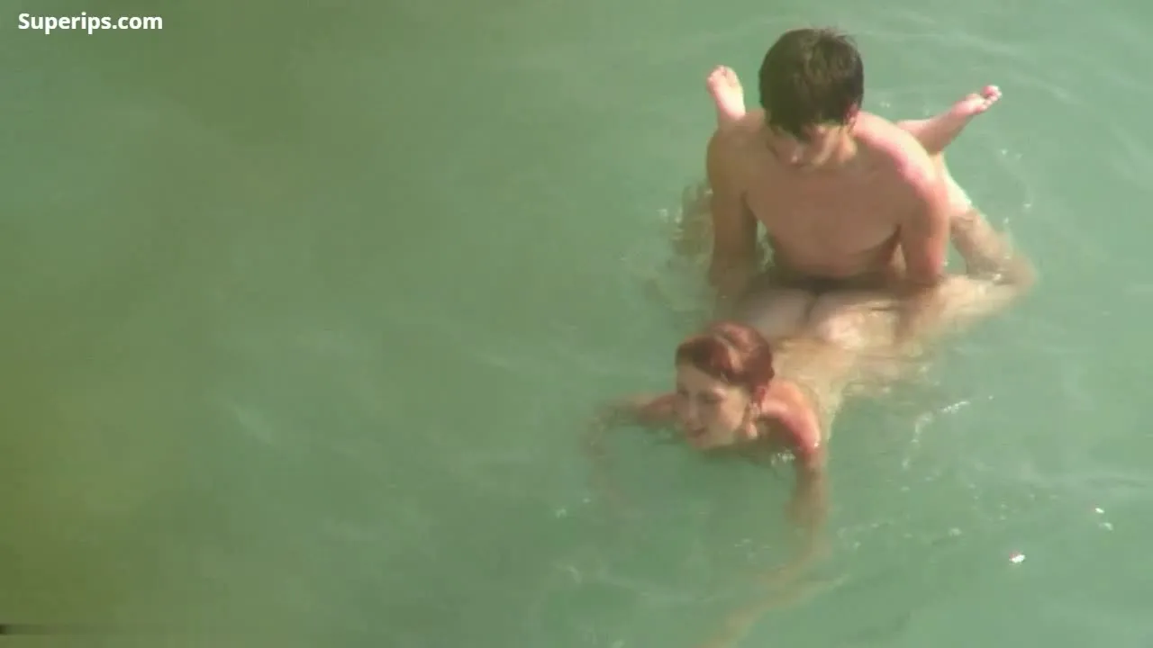 Beach Porn β Nudist couple has sex underwate Beach Porn β Nudist couple has sex underwate