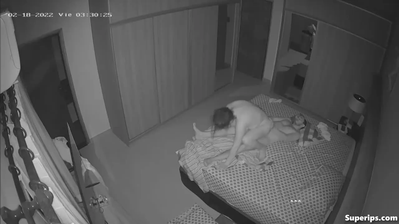 IPCAM β Spanish married couple fucks in the dark IPCAM β Spanish married couple fucks in the dark