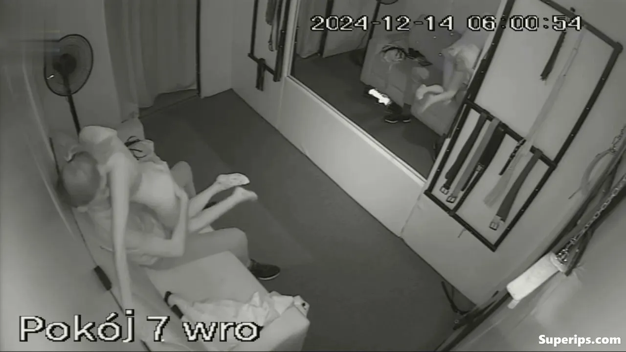 IPCAM – Ukrainian guy visits a prostitute IPCAM – Ukrainian guy visits a prostitute