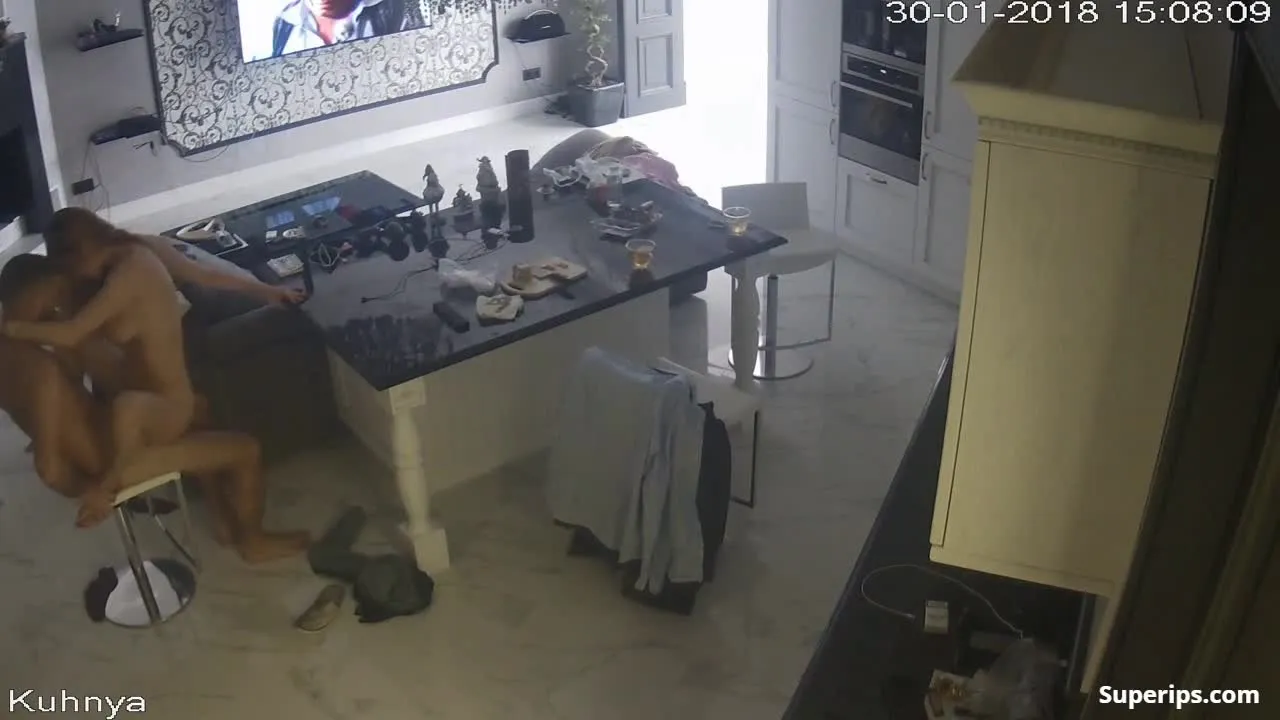 IPCAM – European couple has sex in the kitchen IPCAM – European couple has sex in the kitchen