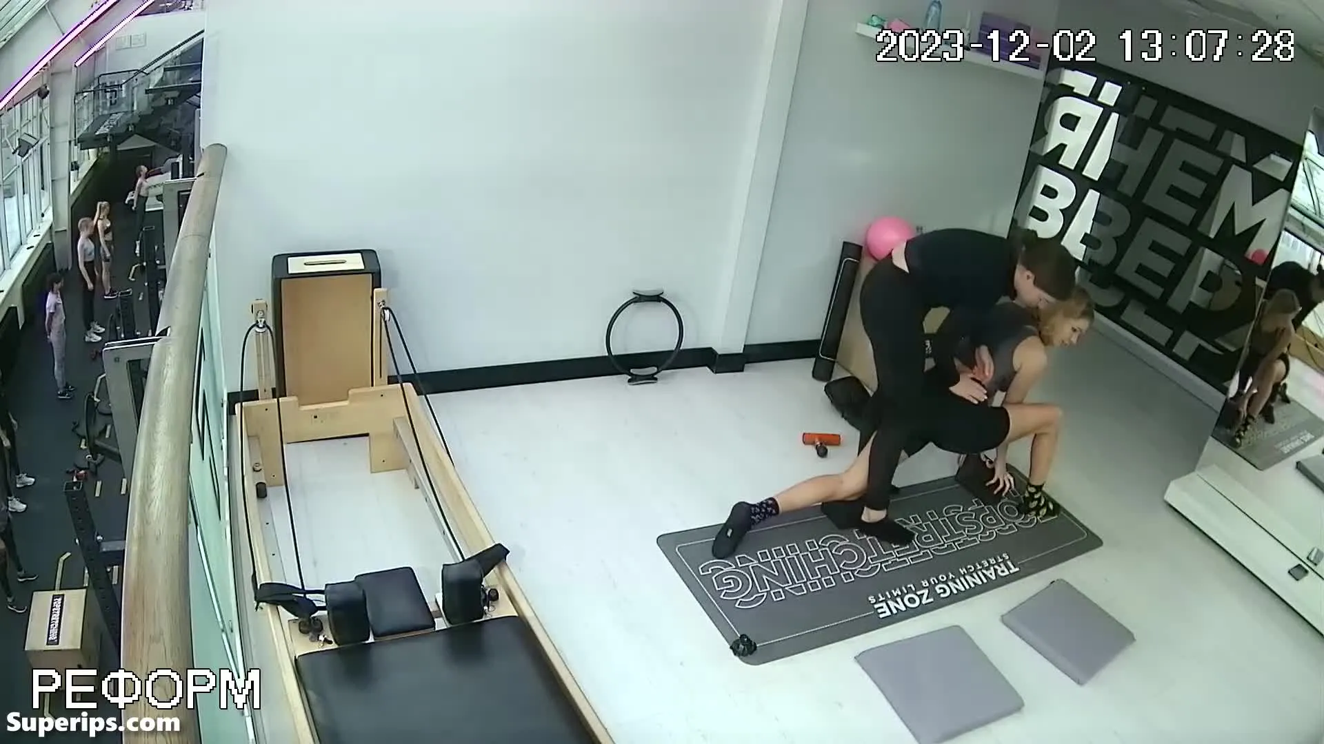 IPCAM – Innocent young German girl gets groped by her trainer IPCAM – Innocent young German girl gets groped by her trainer