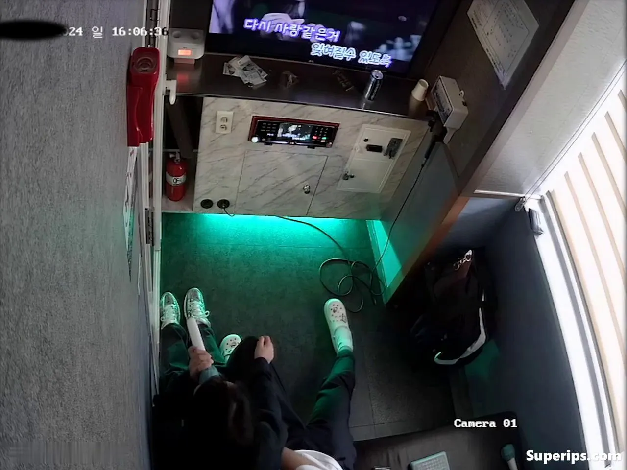 IPCAM – Korean girl has sex in karaoke IPCAM – Korean girl has sex in karaoke