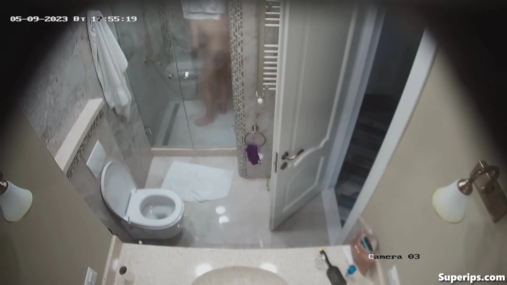 IPCAM β Mature European woman bathes in her shower IPCAM β Mature European woman bathes in her shower